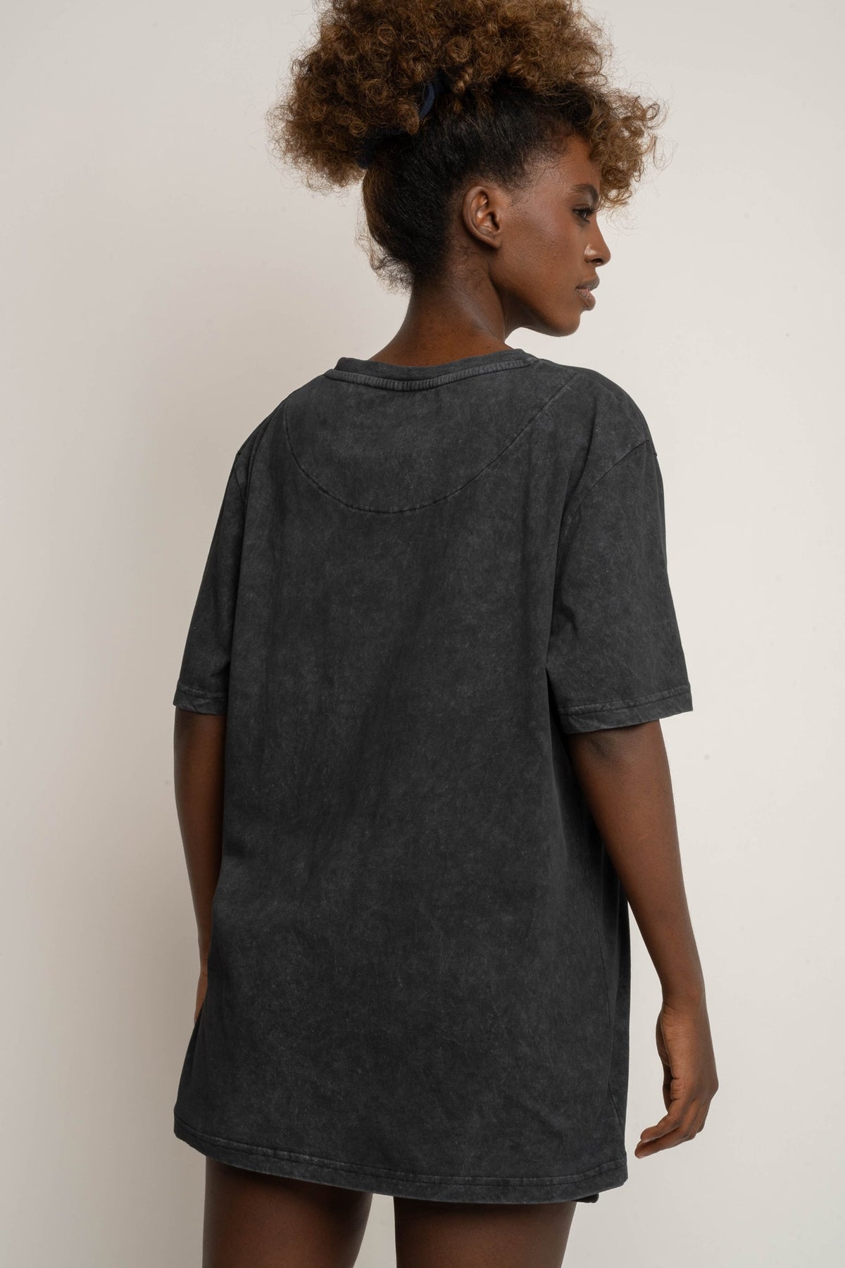 T-SHIRT Z EFEKTEM WASHED CZARNY - TAHOE