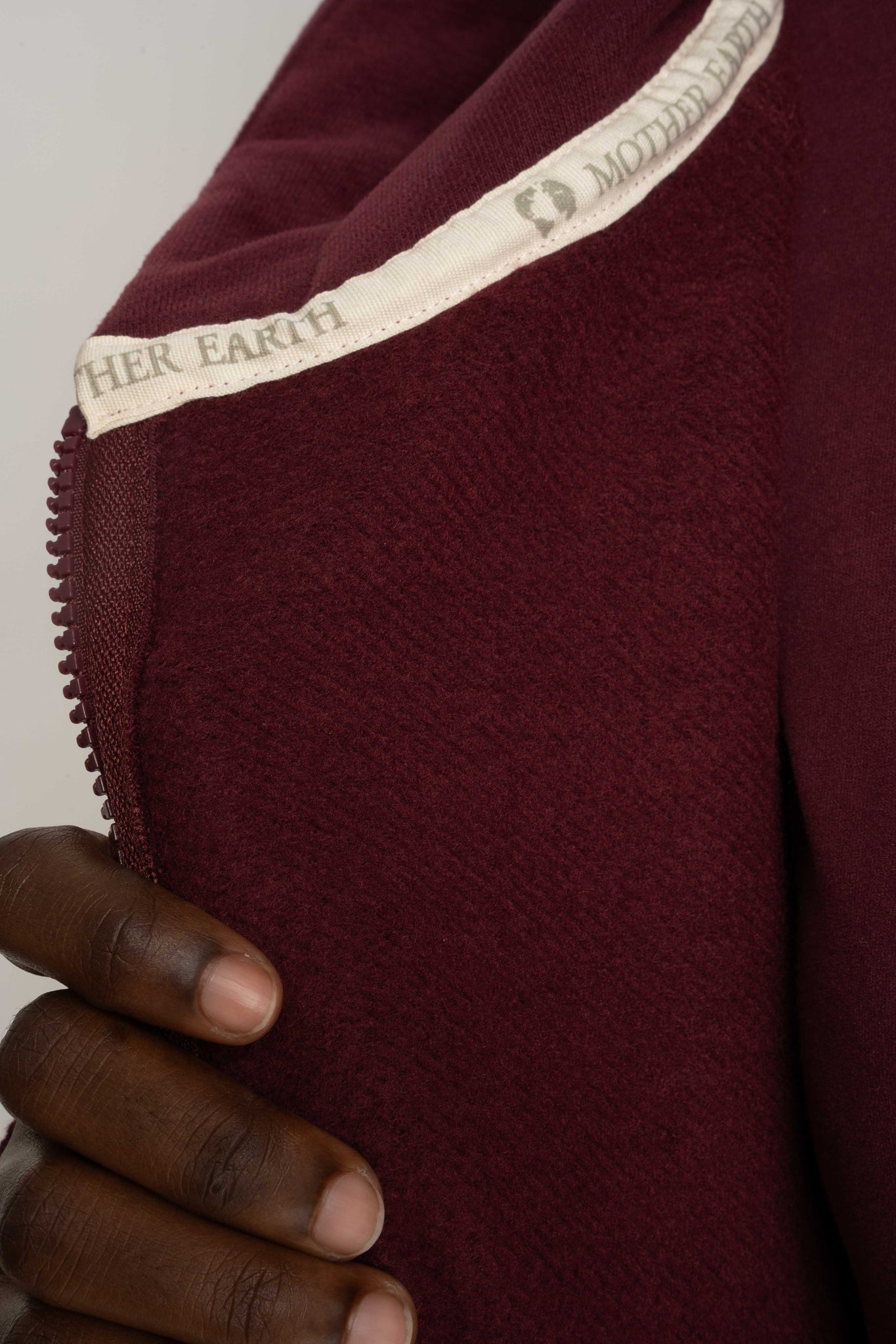 BLUZA Z KAPTUREM OVERSIZE BORDOWA - ESMERALDA