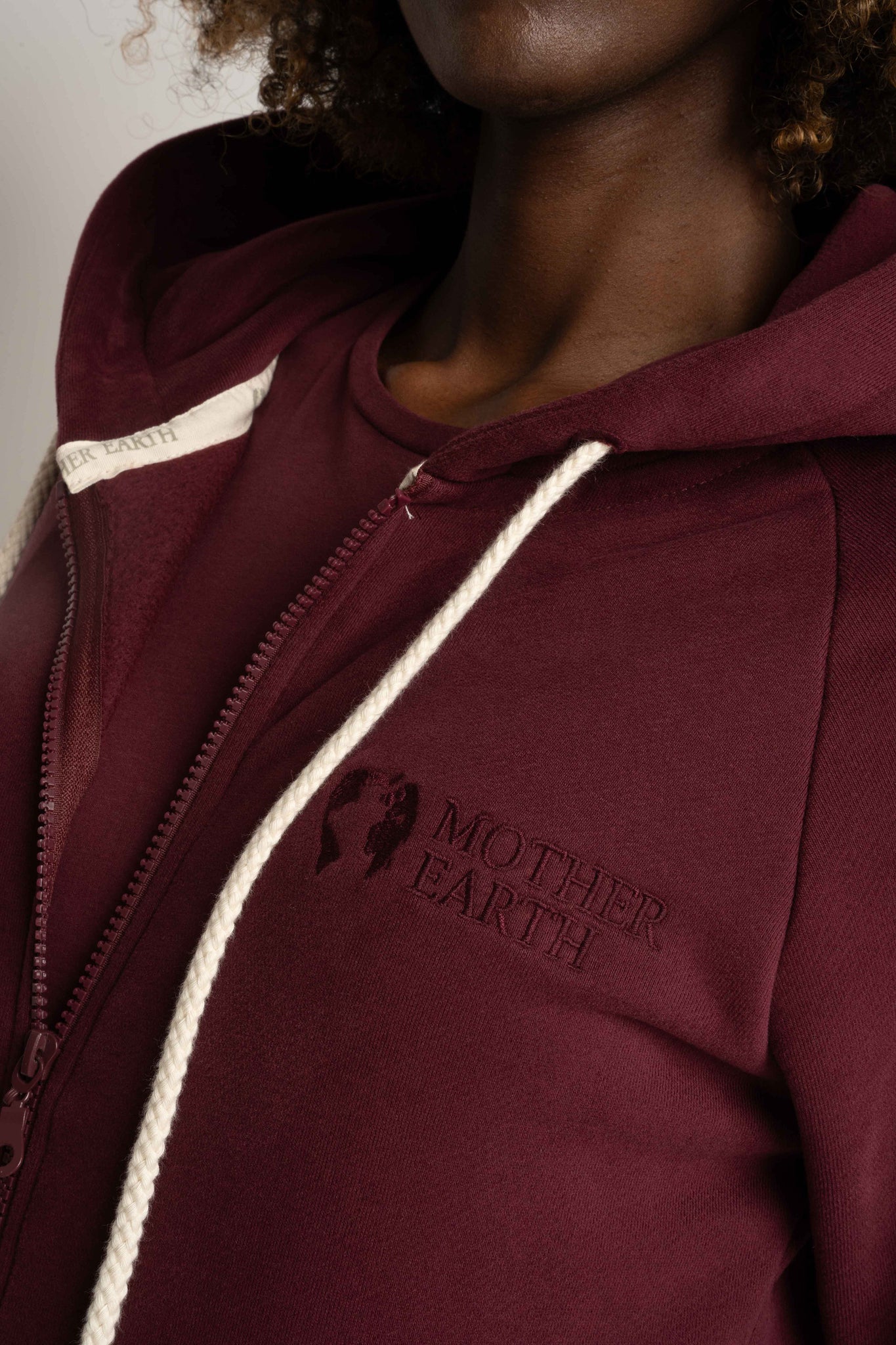 ROZPINANA BLUZA Z KAPTUREM BORDOWA - ZANZIBAR