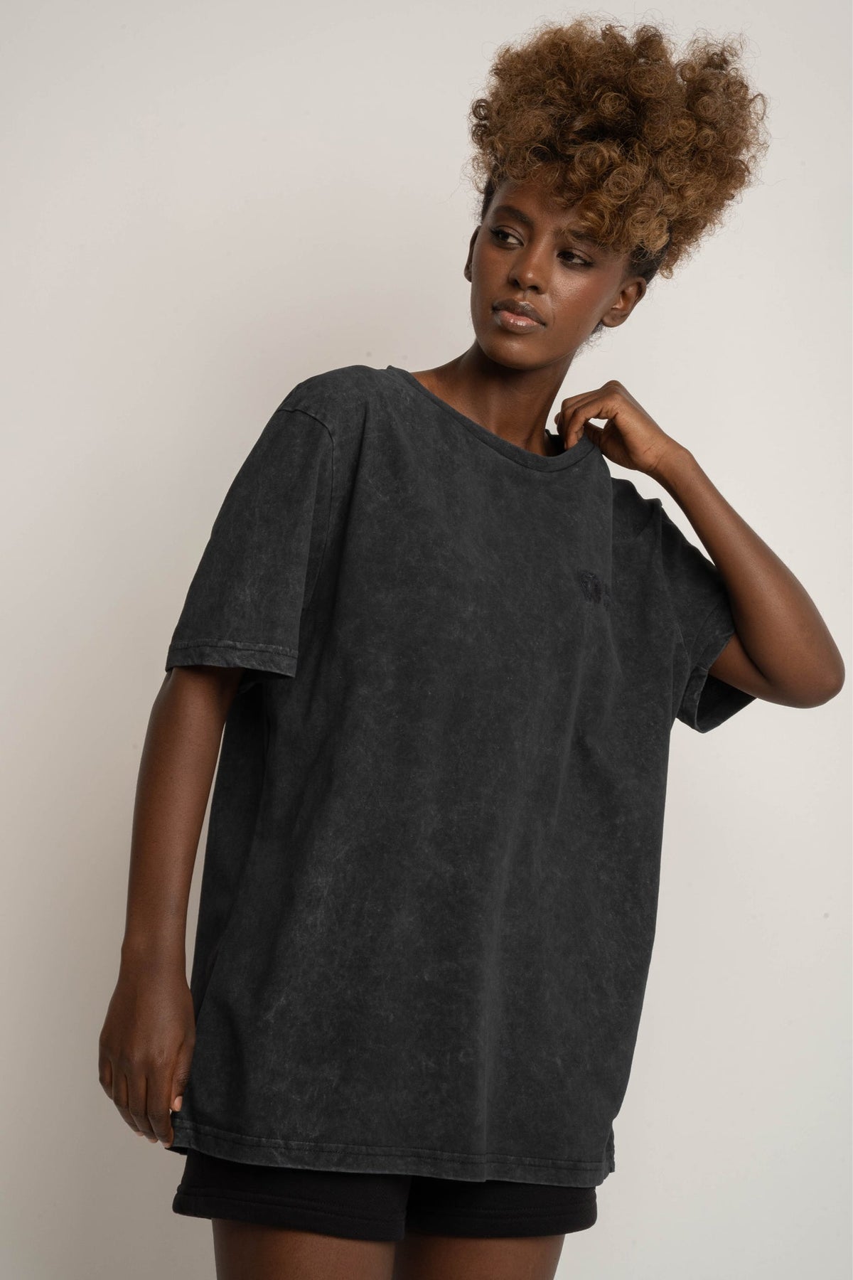 T-SHIRT Z EFEKTEM WASHED CZARNY - TAHOE