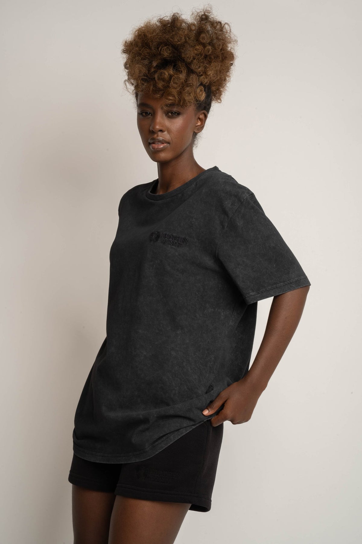 T-SHIRT Z EFEKTEM WASHED CZARNY - TAHOE