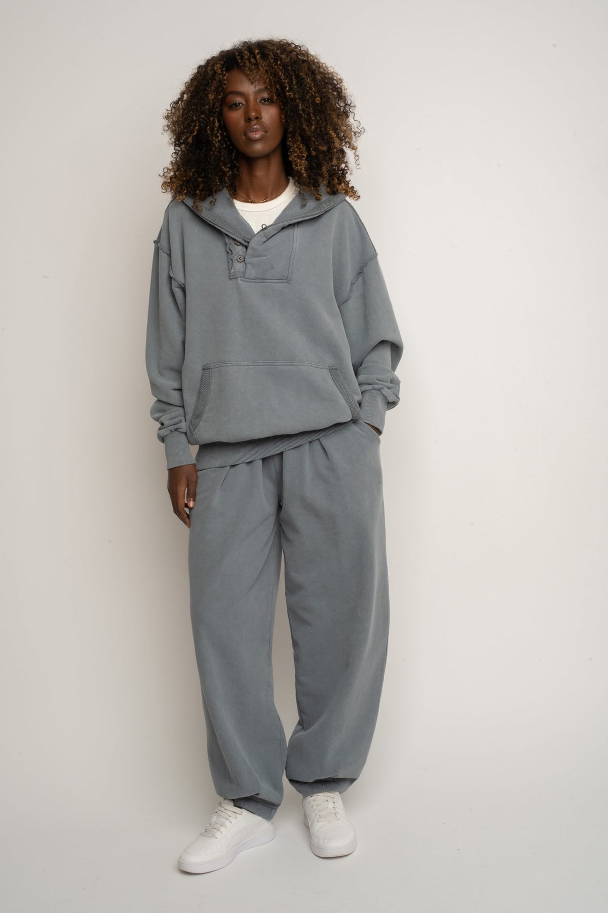 WASHED EFFECT ANTHRACITE SWEATSHIRT - KUOPIO