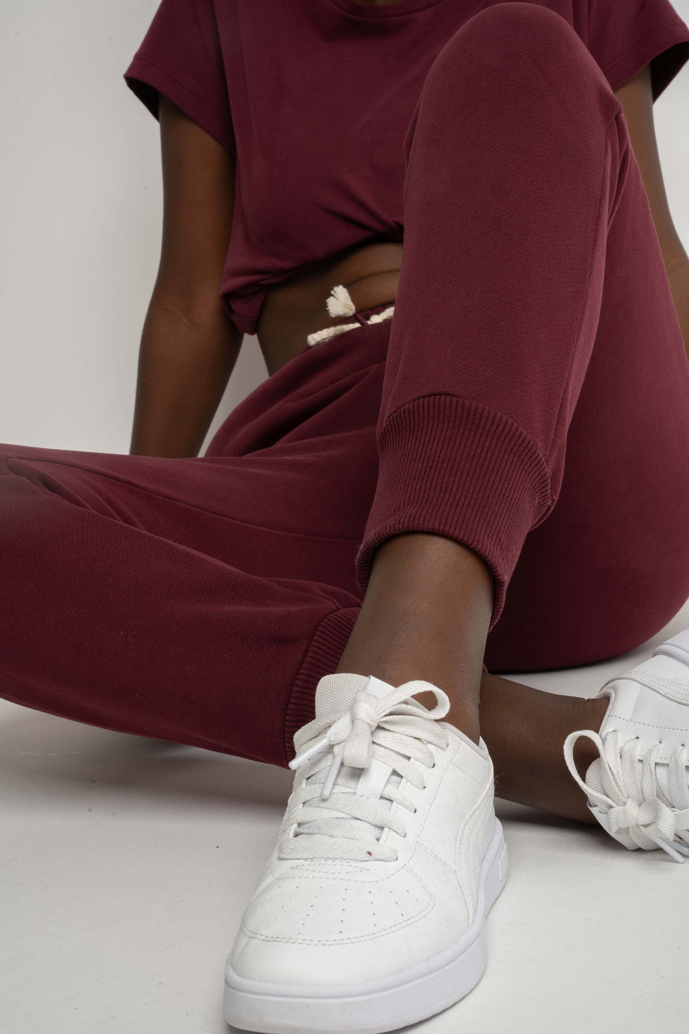 SPODNIE DRESOWE TYPU JOGGER BORDOWE - BEGERA