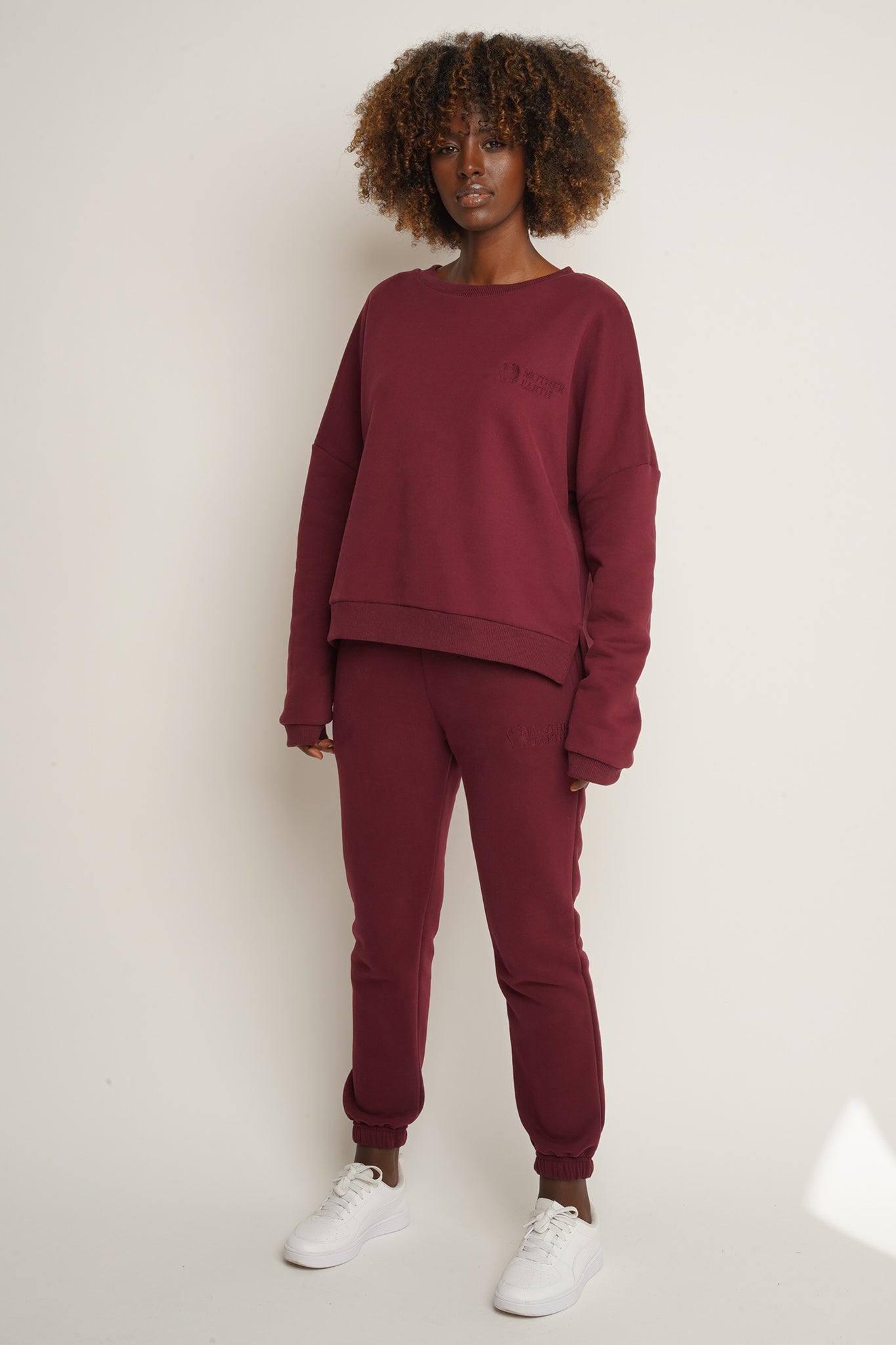 BLUZA O KROJU REGULAR FIT Z DŁUŻSZYM TYŁEM BORDOWA - COOK