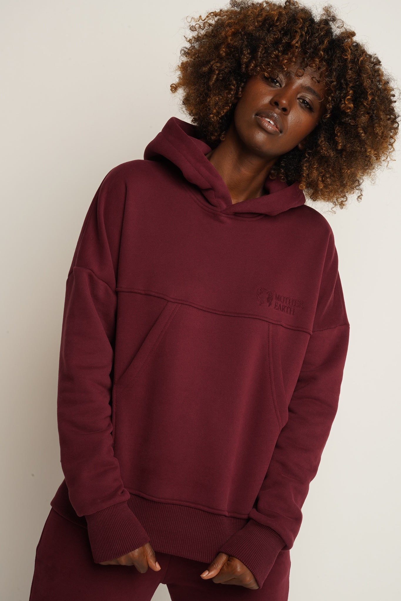 BLUZA Z KAPTUREM BORDOWA - MURIA