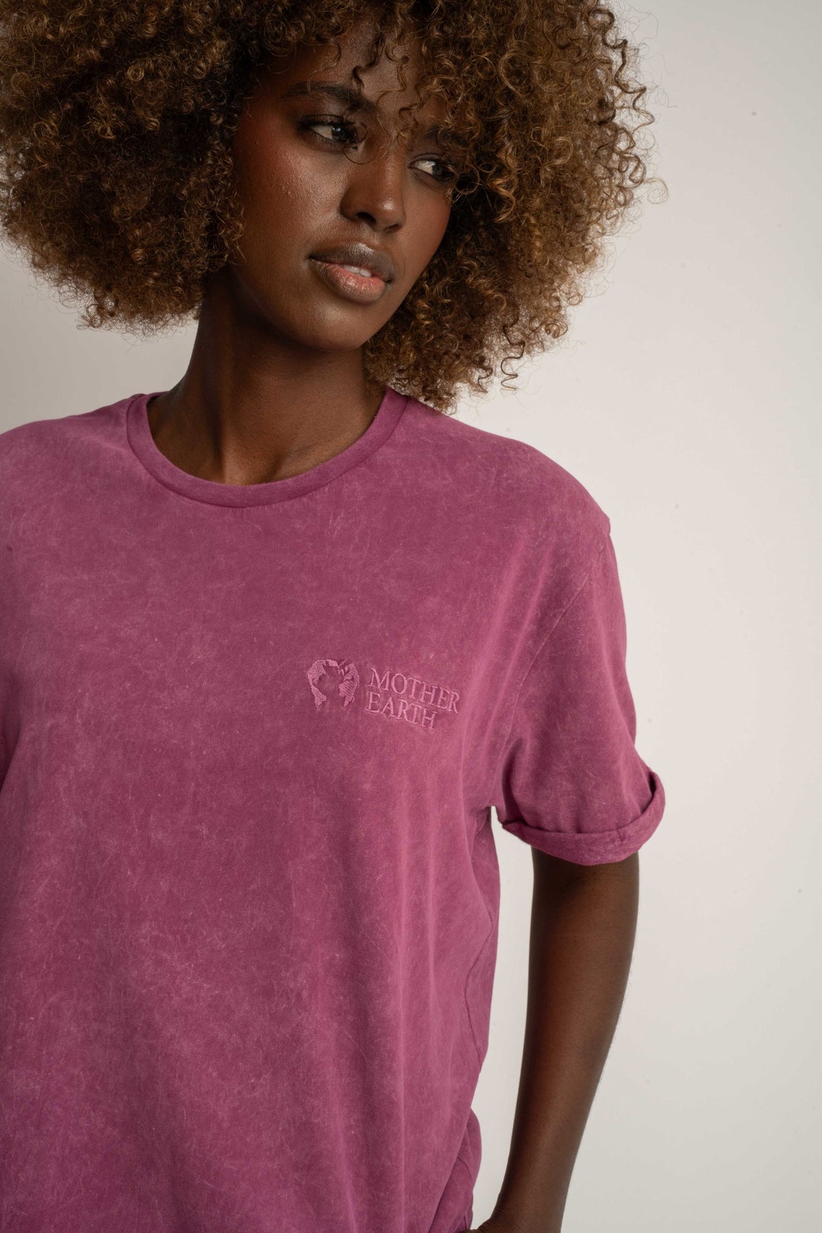 T-SHIRT Z EFEKTEM WASHED BURGUNDOWY - MOJAVE