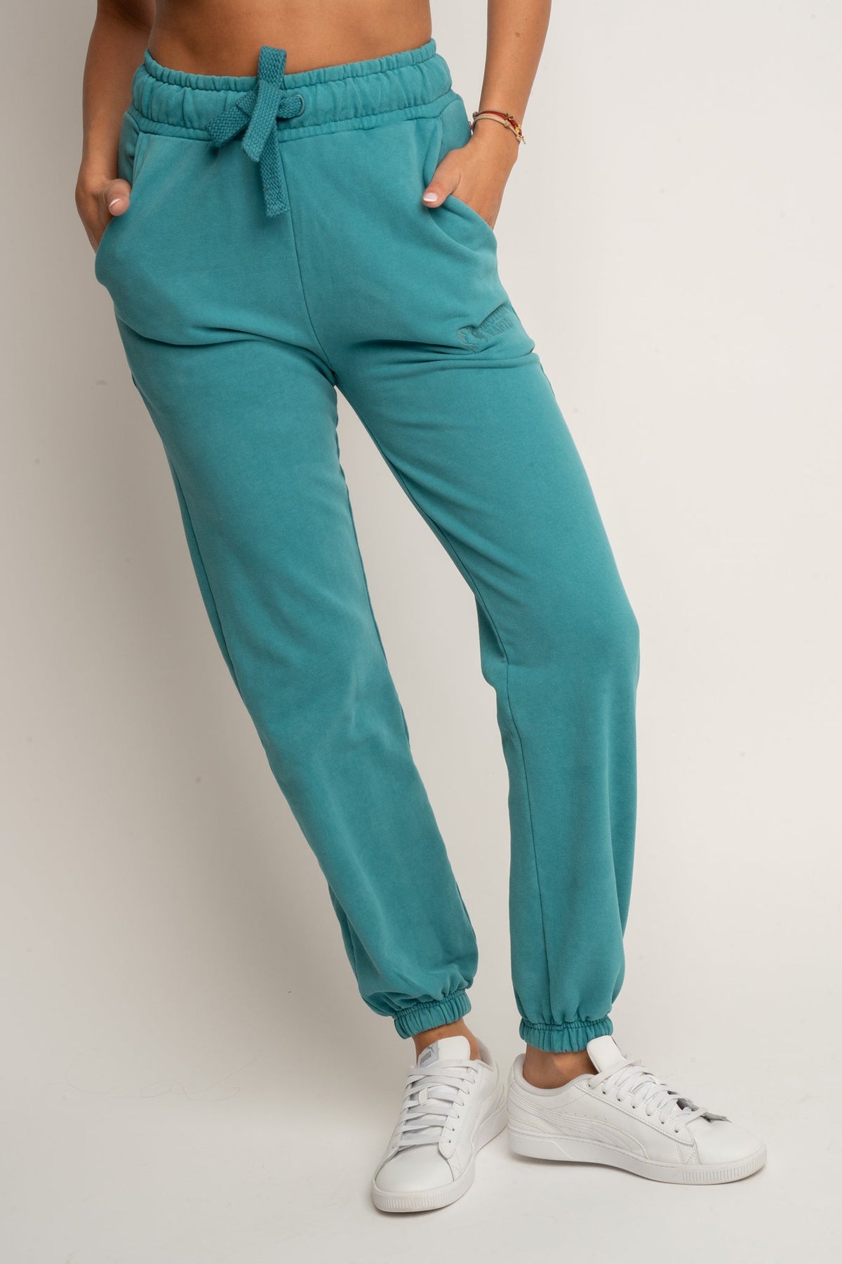 REGULAR FIT WASHED-EFFECT SWEATPANTS - TURQUOISE - LAHTI