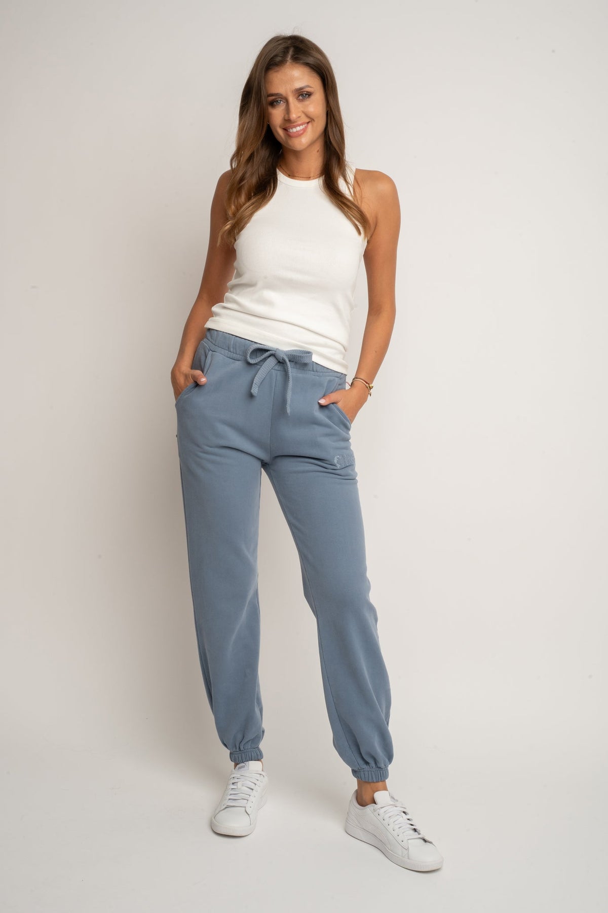 SPODNIE DRESOWE REGULAR FIT Z EFEKTEM WASHED NIEBIESKIE - LAHTI