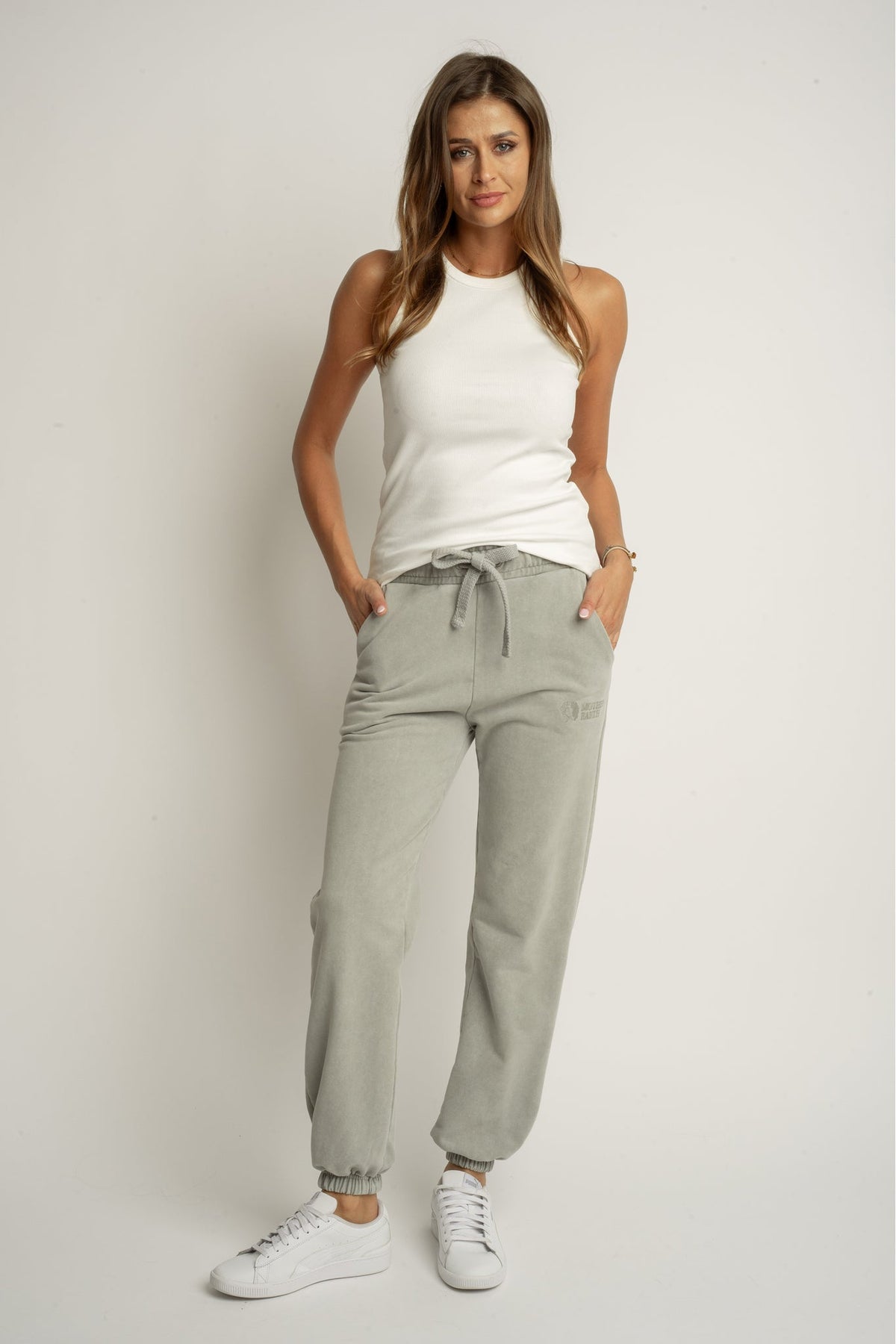 REGULAR FIT WASHED EFFECT JOGGERS - OLIVE - LAHTI