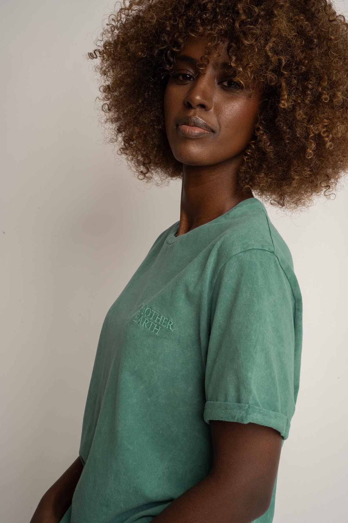 T-SHIRT Z EFEKTEM WASHED ZIELONY - MOJAVE
