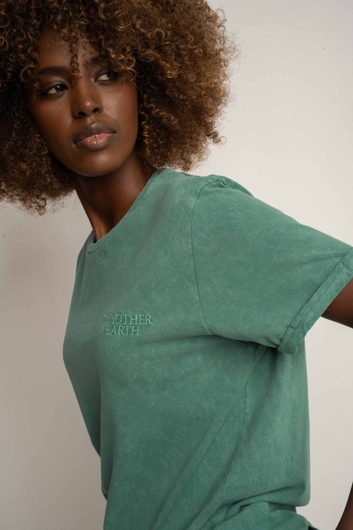 T-SHIRT Z EFEKTEM WASHED ZIELONY - MOJAVE