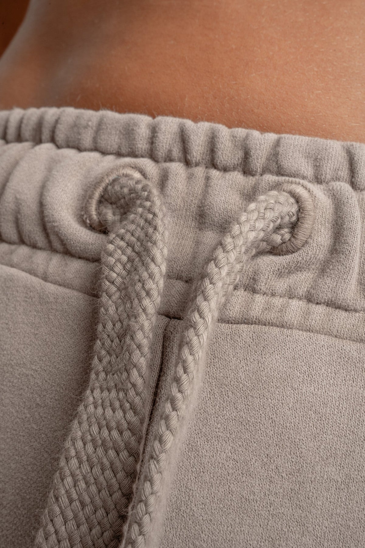 REGULAR FIT WASHED MOCCA SWEATPANTS - LAHTI
