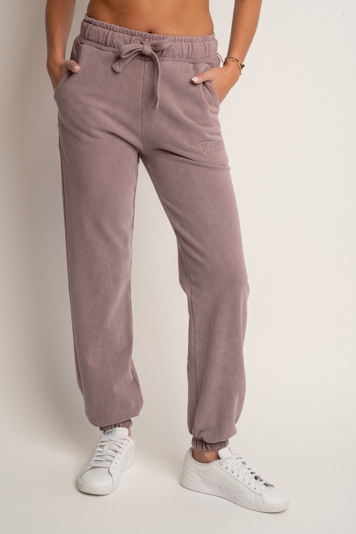 SPODNIE DRESOWE REGULAR FIT Z EFEKTEM WASHED WRZOSOWE - LAHTI