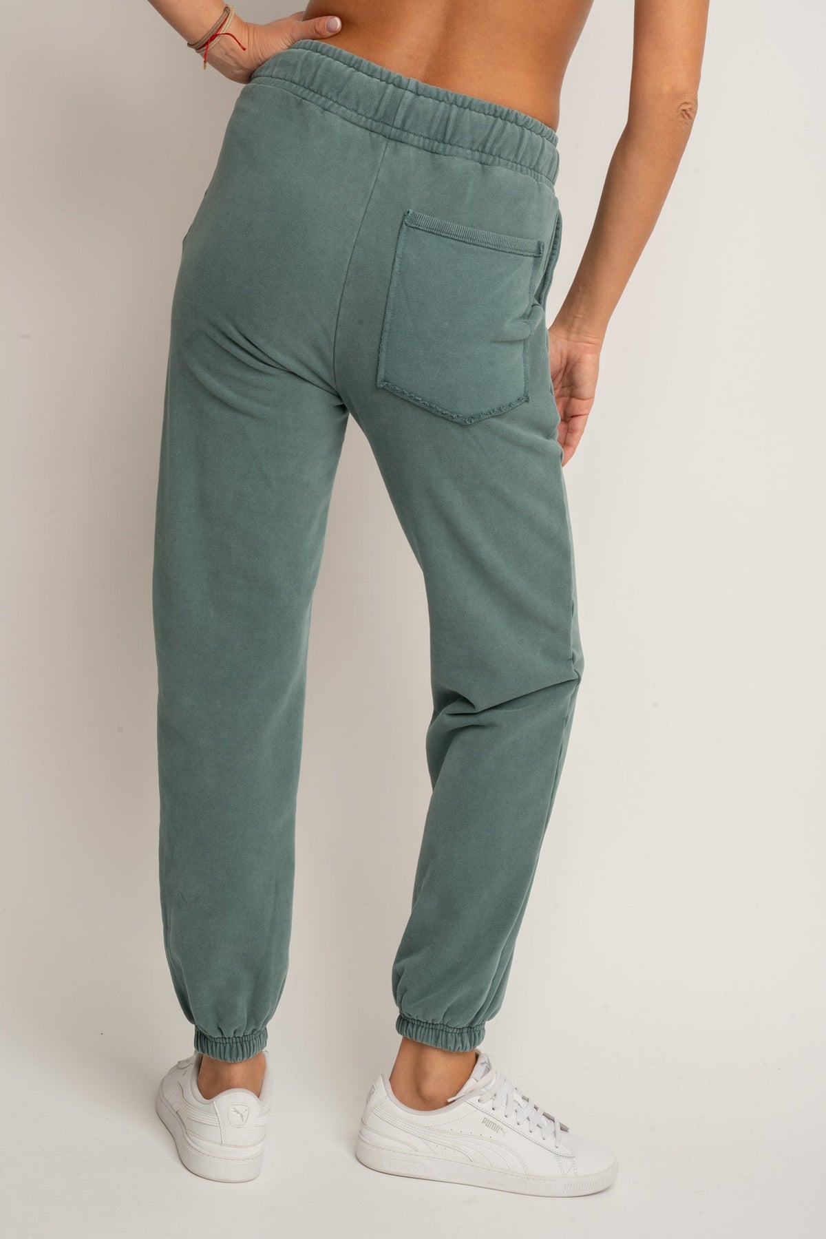 SPODNIE DRESOWE REGULAR FIT Z EFEKTEM WASHED ZIELONE - LAHTI