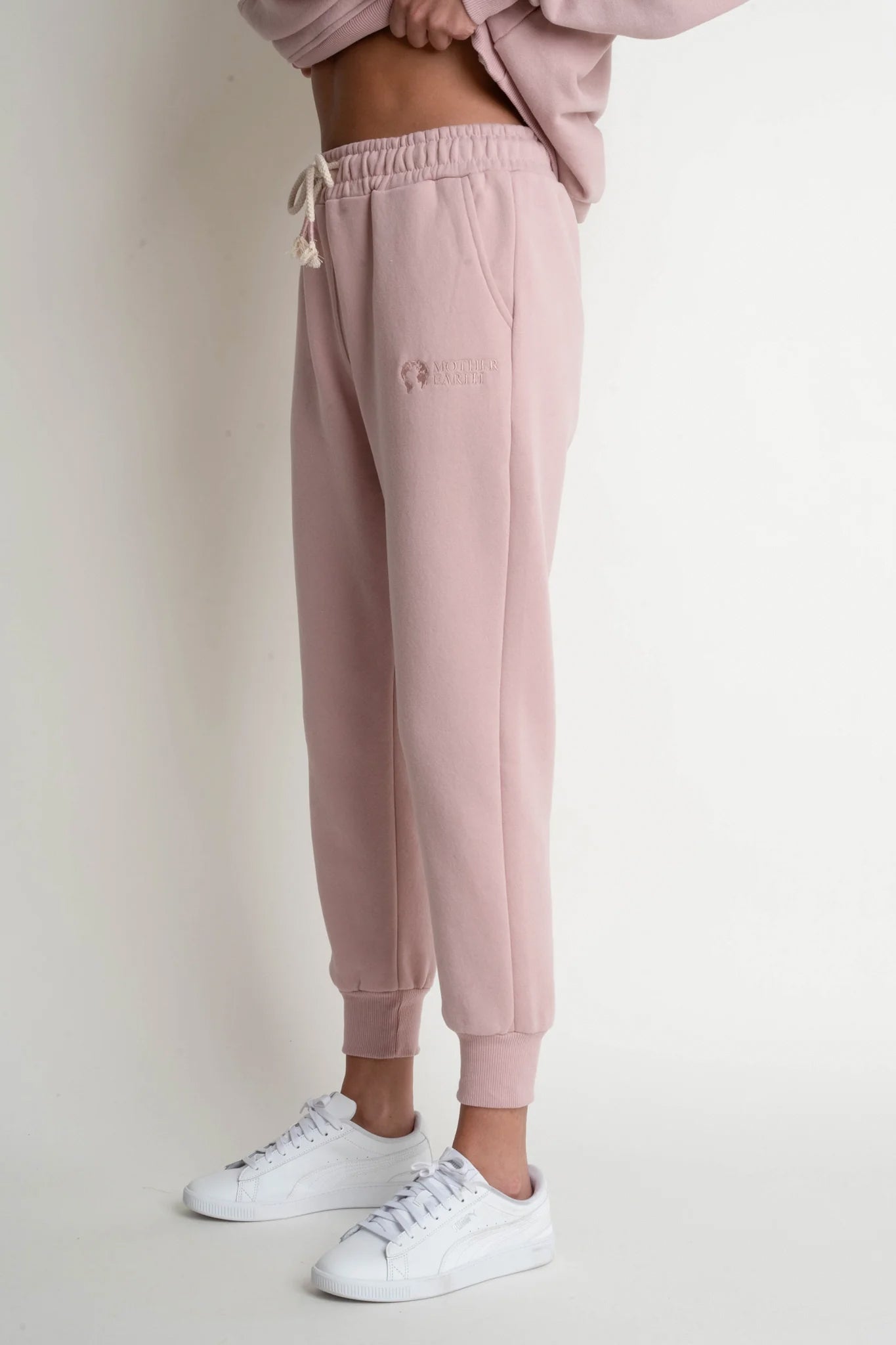 SPODNIE DRESOWE TYPU JOGGER 2nd DROP JASNORÓŻOWE - BEGERA