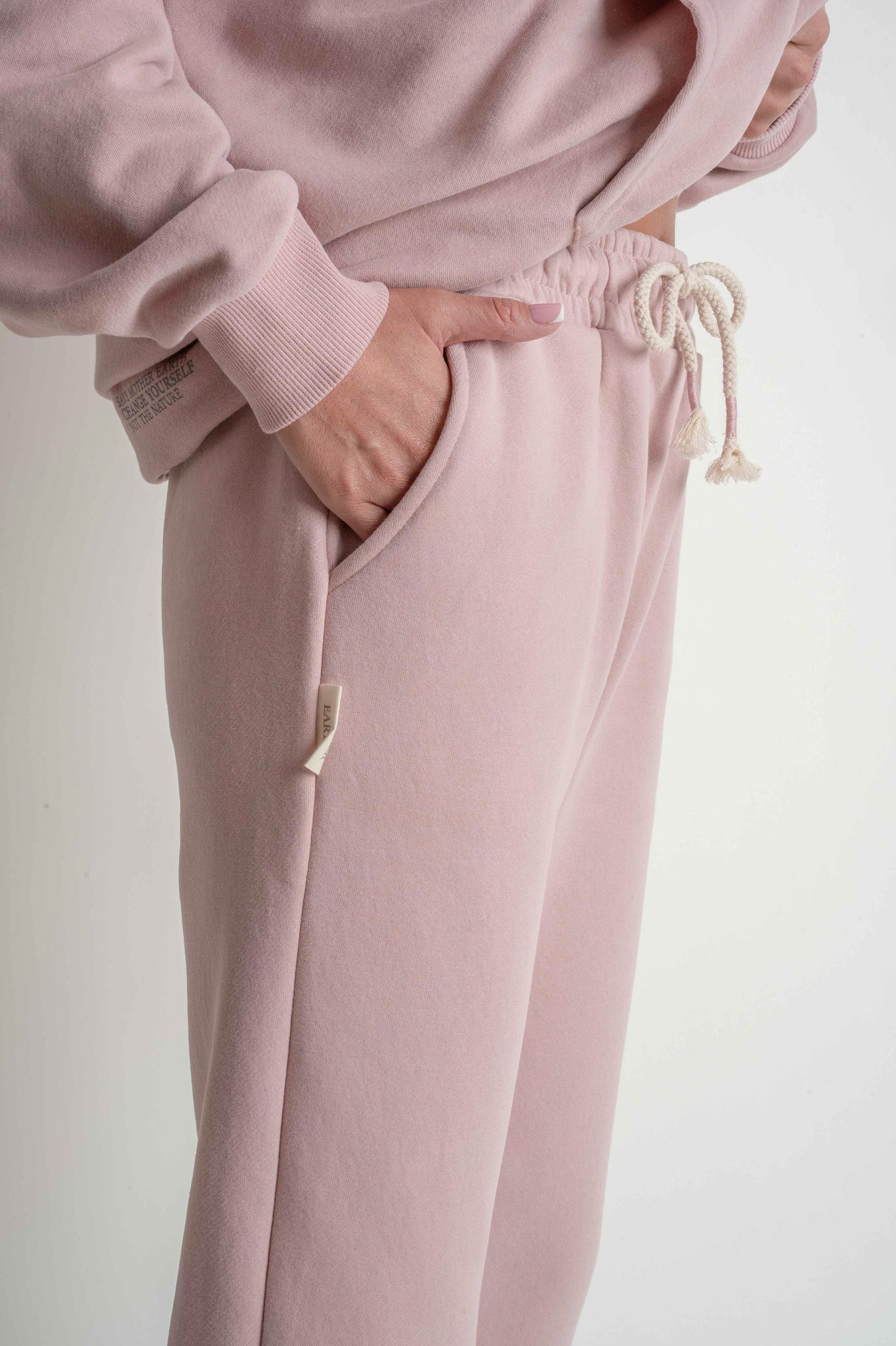 SPODNIE DRESOWE TYPU JOGGER 2nd DROP JASNORÓŻOWE - BEGERA