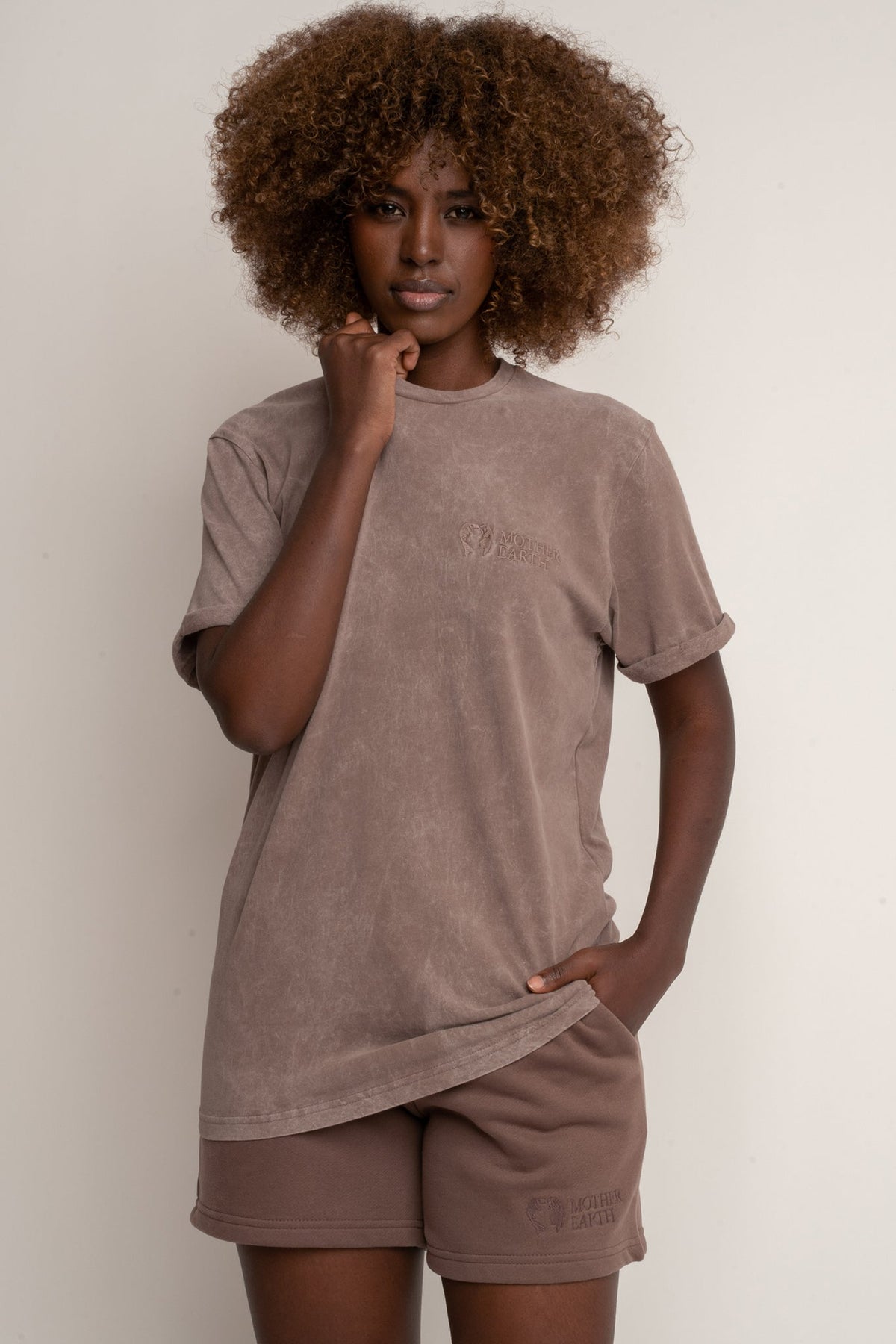 T-SHIRT Z EFEKTEM WASHED BRĄZOWY - MOJAVE