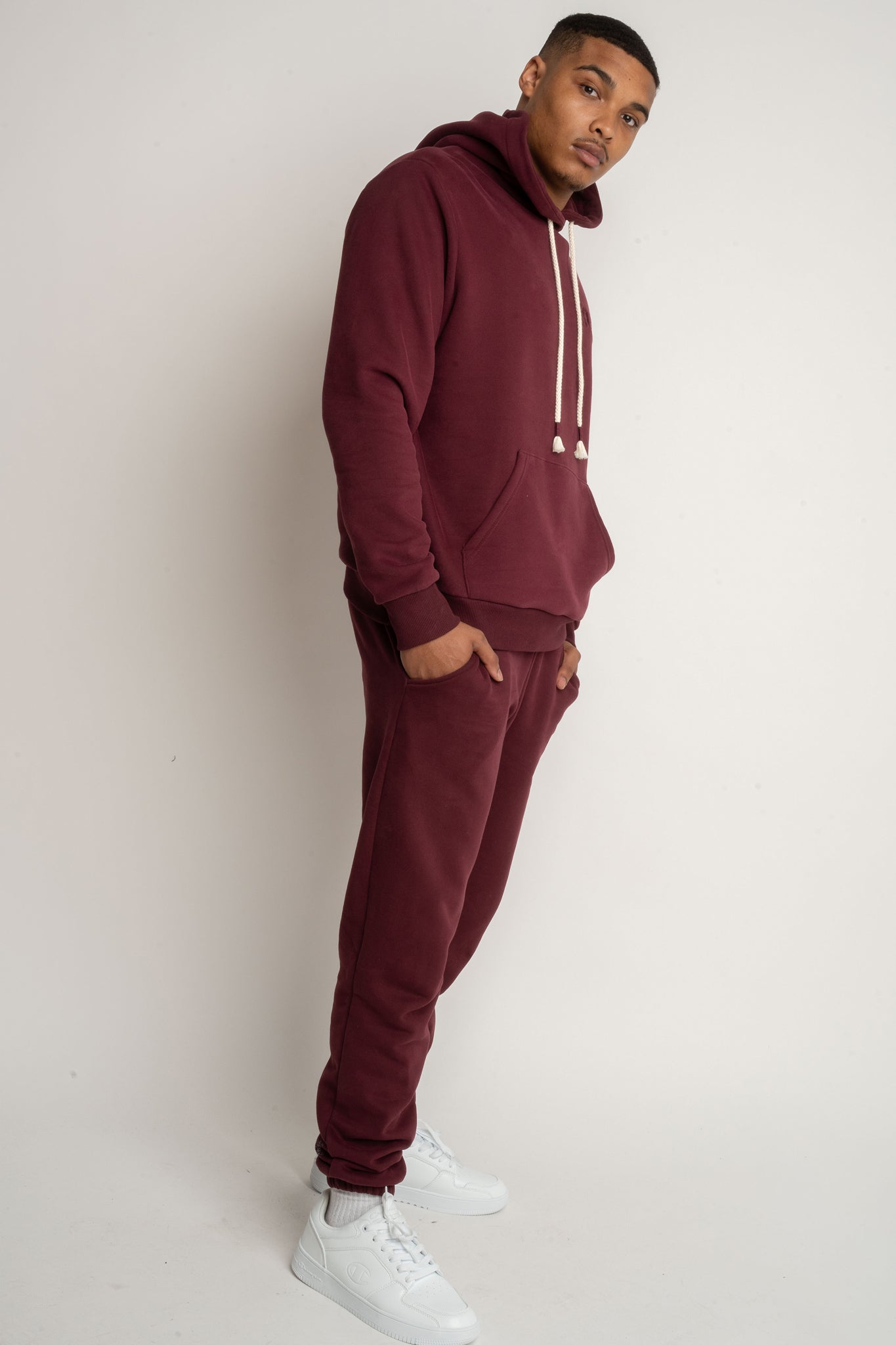 MĘSKA BLUZA Z KAPTUREM BORDOWA - ASTON