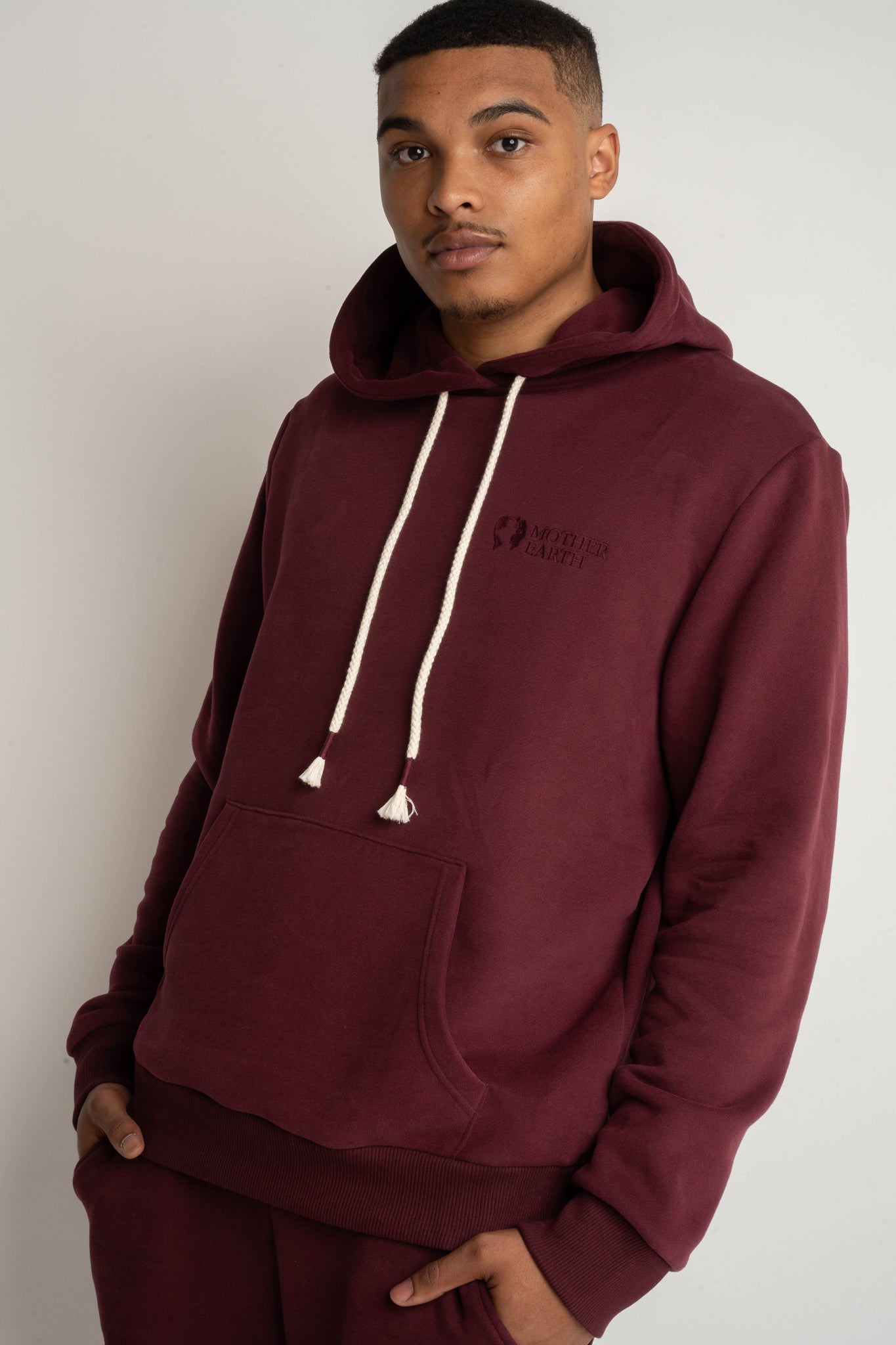 MĘSKA BLUZA Z KAPTUREM BORDOWA - ASTON