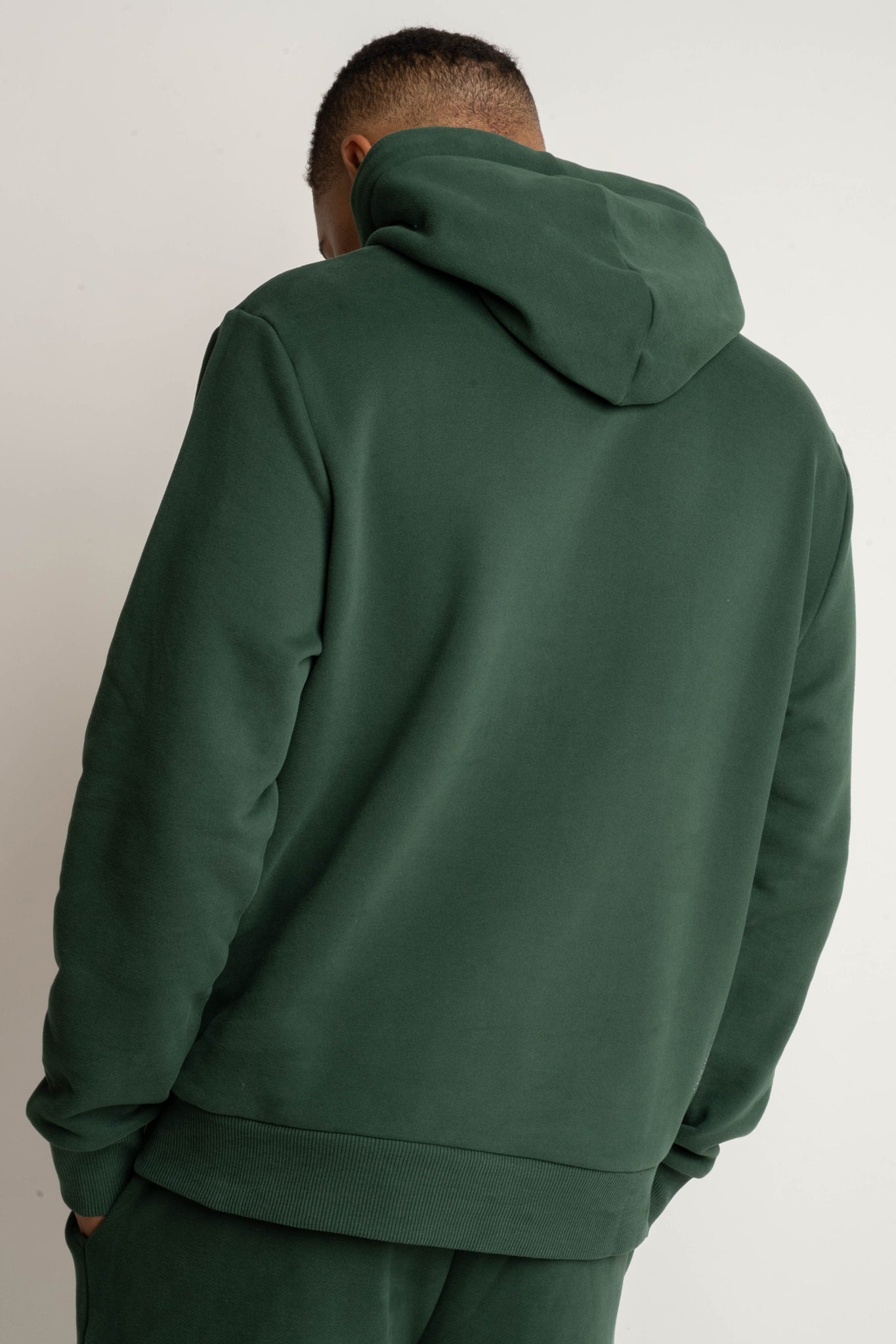 MĘSKA BLUZA Z KAPTUREM CIEMNOZIELONA - ASTON