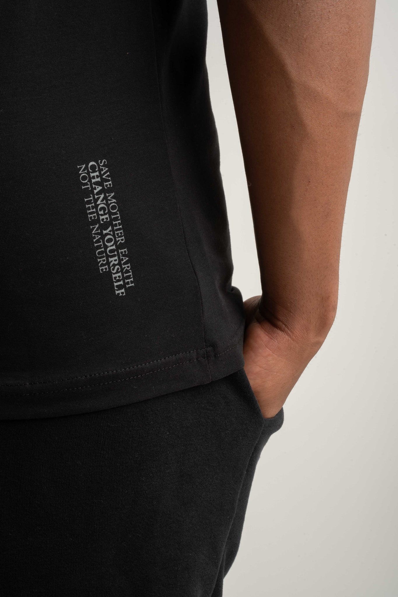 T-SHIRT MĘSKI CZARNY - EVEREST