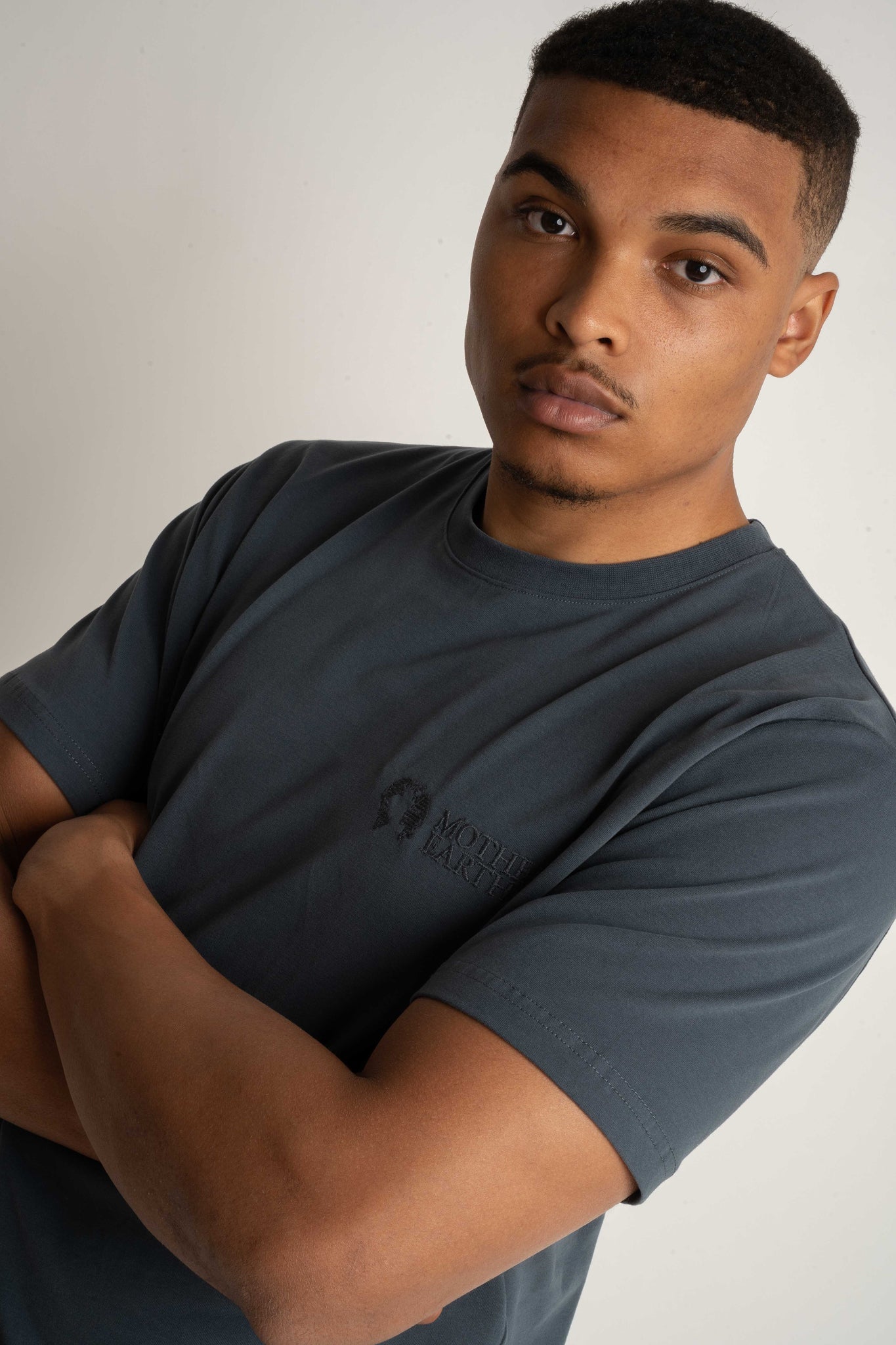 T-SHIRT MĘSKI GRAFITOWY - EVEREST