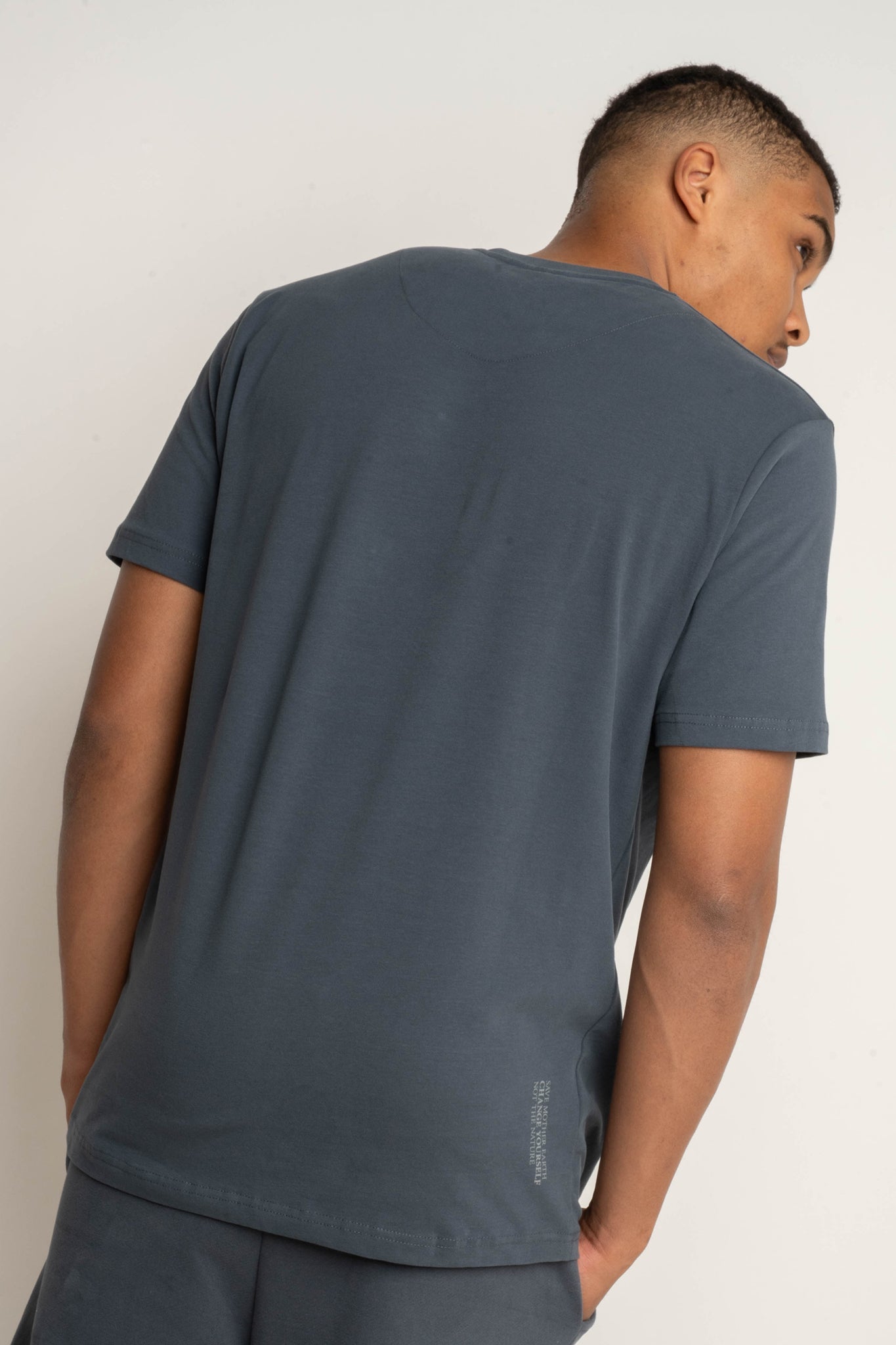 T-SHIRT MĘSKI GRAFITOWY - EVEREST