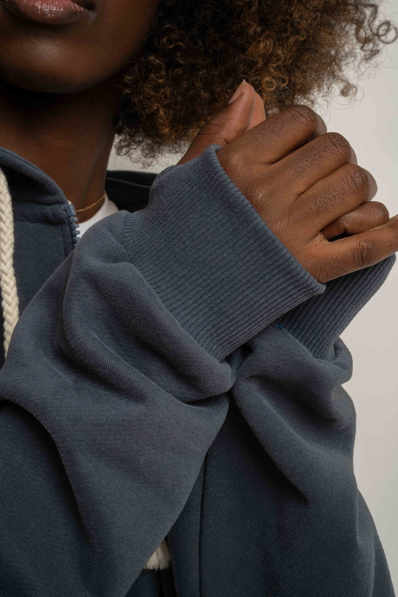 BLUZA Z KAPTUREM ROZPINANA 2nd DROP GRAFITOWA -NIKO