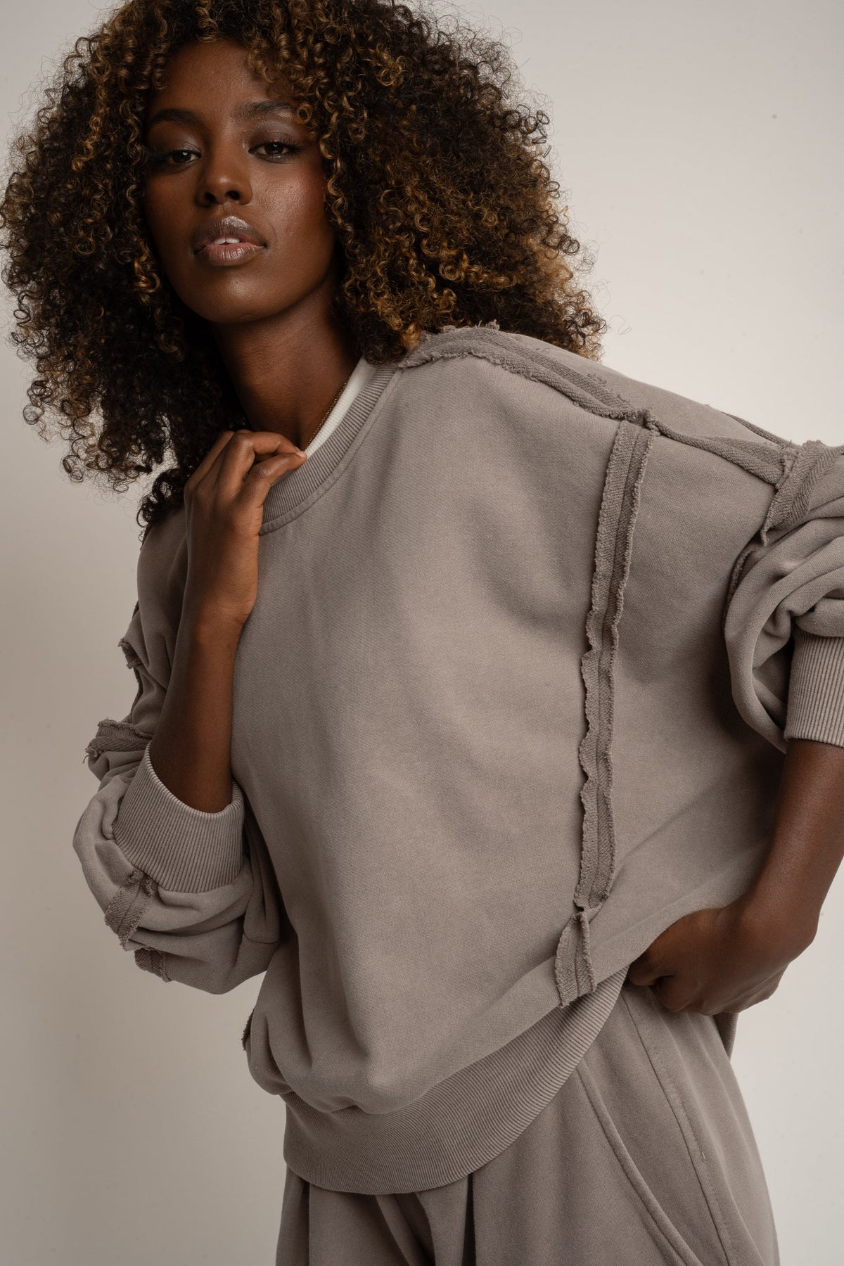 WASHED MOCCA CREWNECK SWEATSHIRT - DALARNA