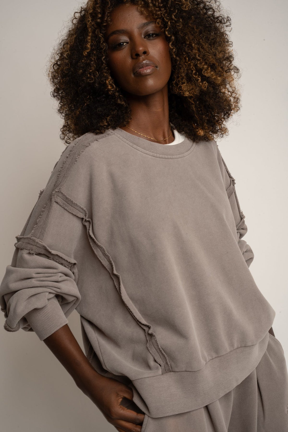 WASHED MOCCA CREWNECK SWEATSHIRT - DALARNA