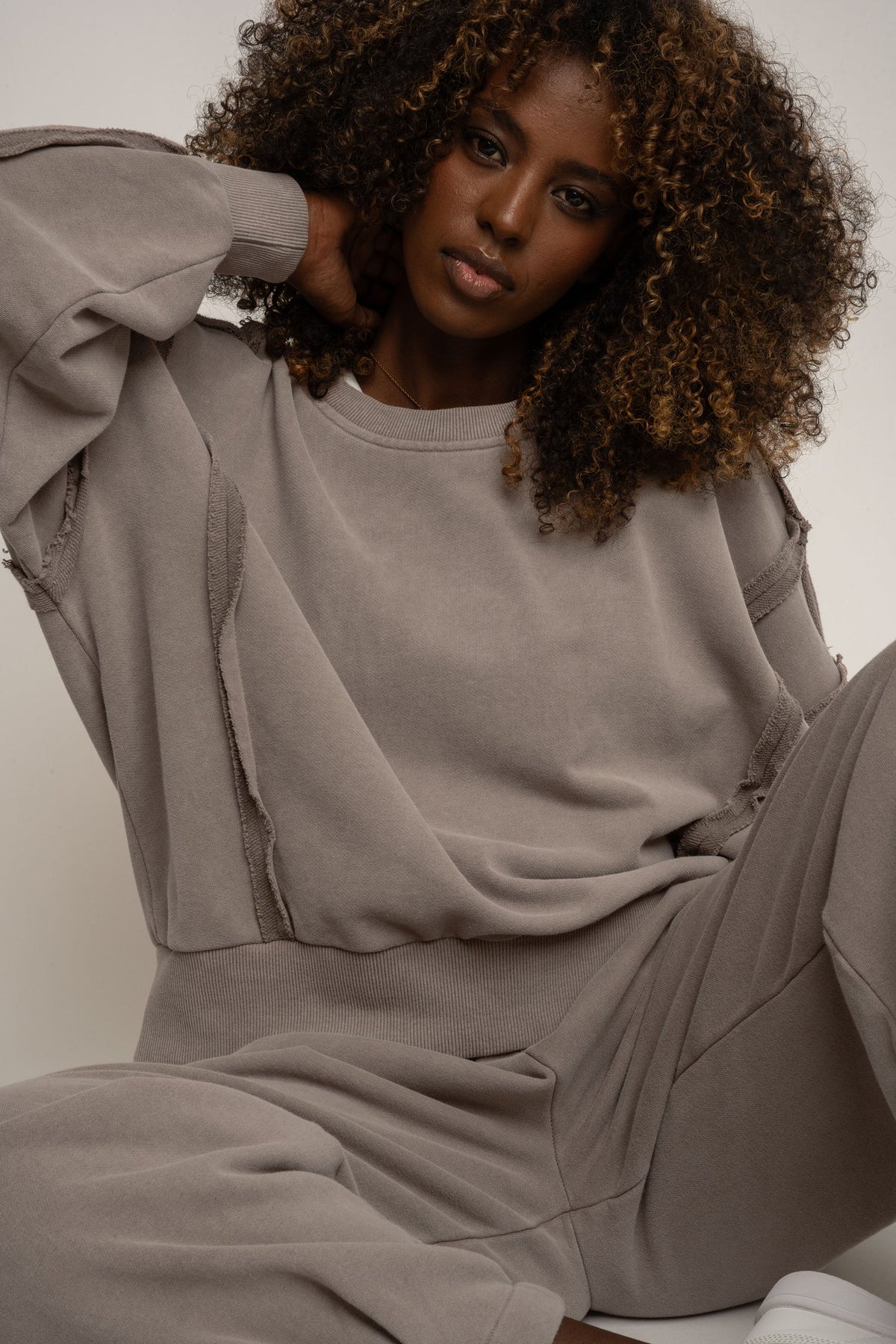 WASHED MOCCA CREWNECK SWEATSHIRT - DALARNA