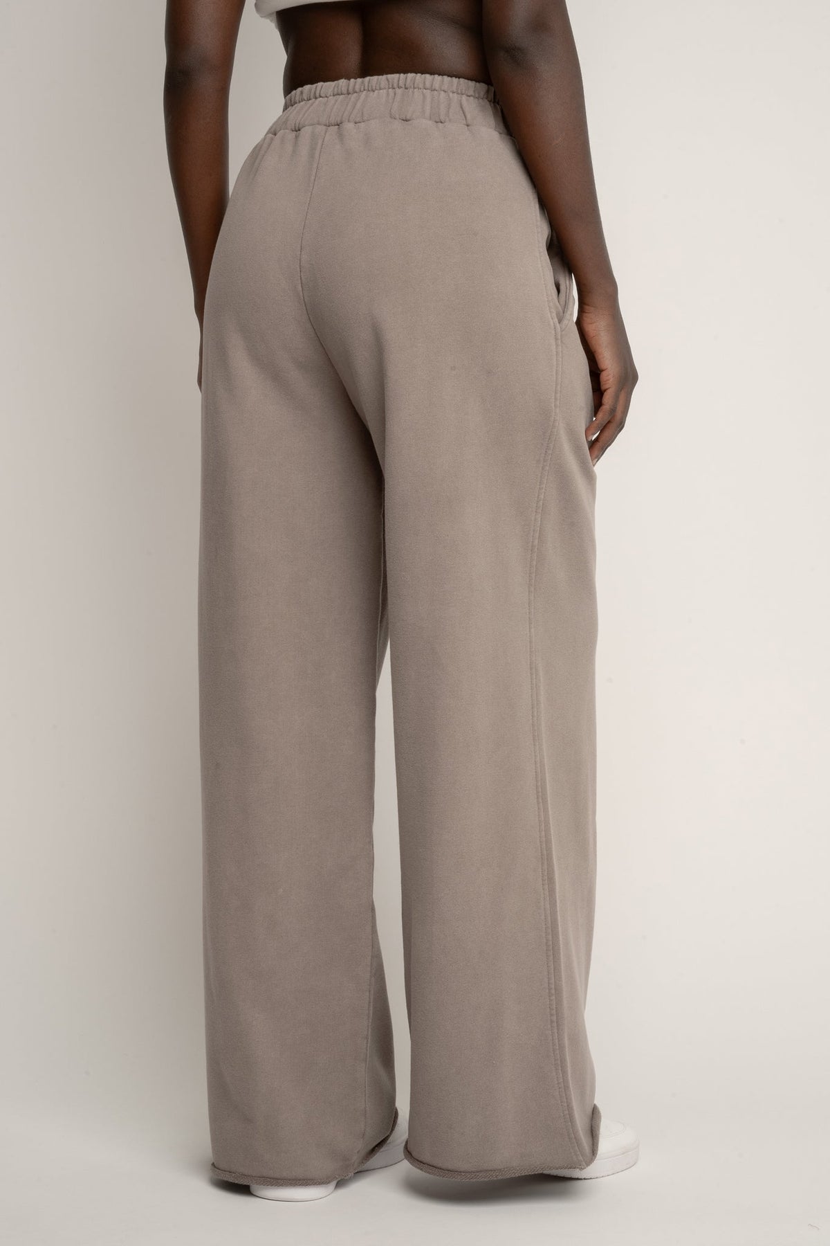 WIDE LEG SWEATPANTS WITH WASHED MOCCA EFFECT - ESBJERG