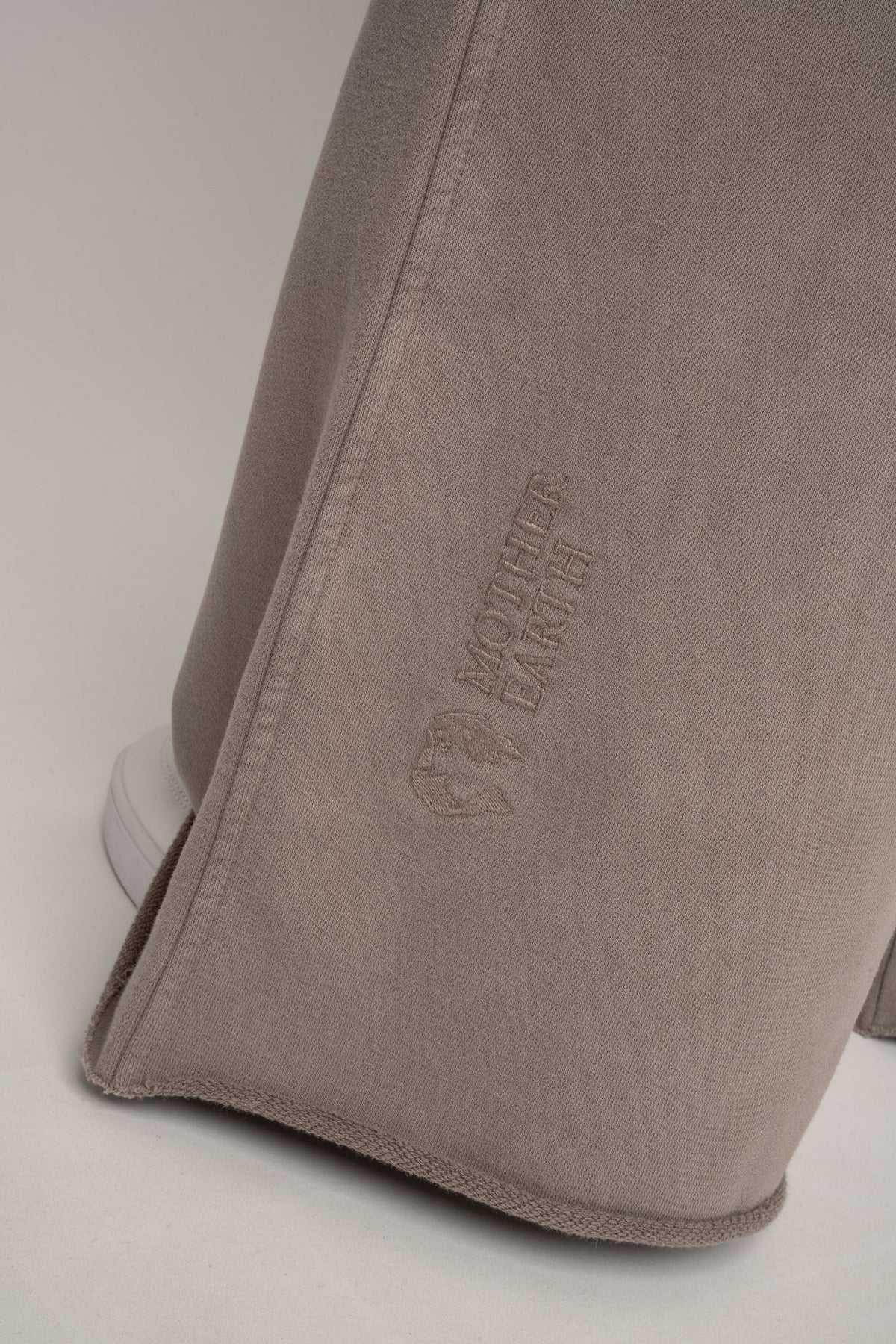 WIDE LEG SWEATPANTS WITH WASHED MOCCA EFFECT - ESBJERG