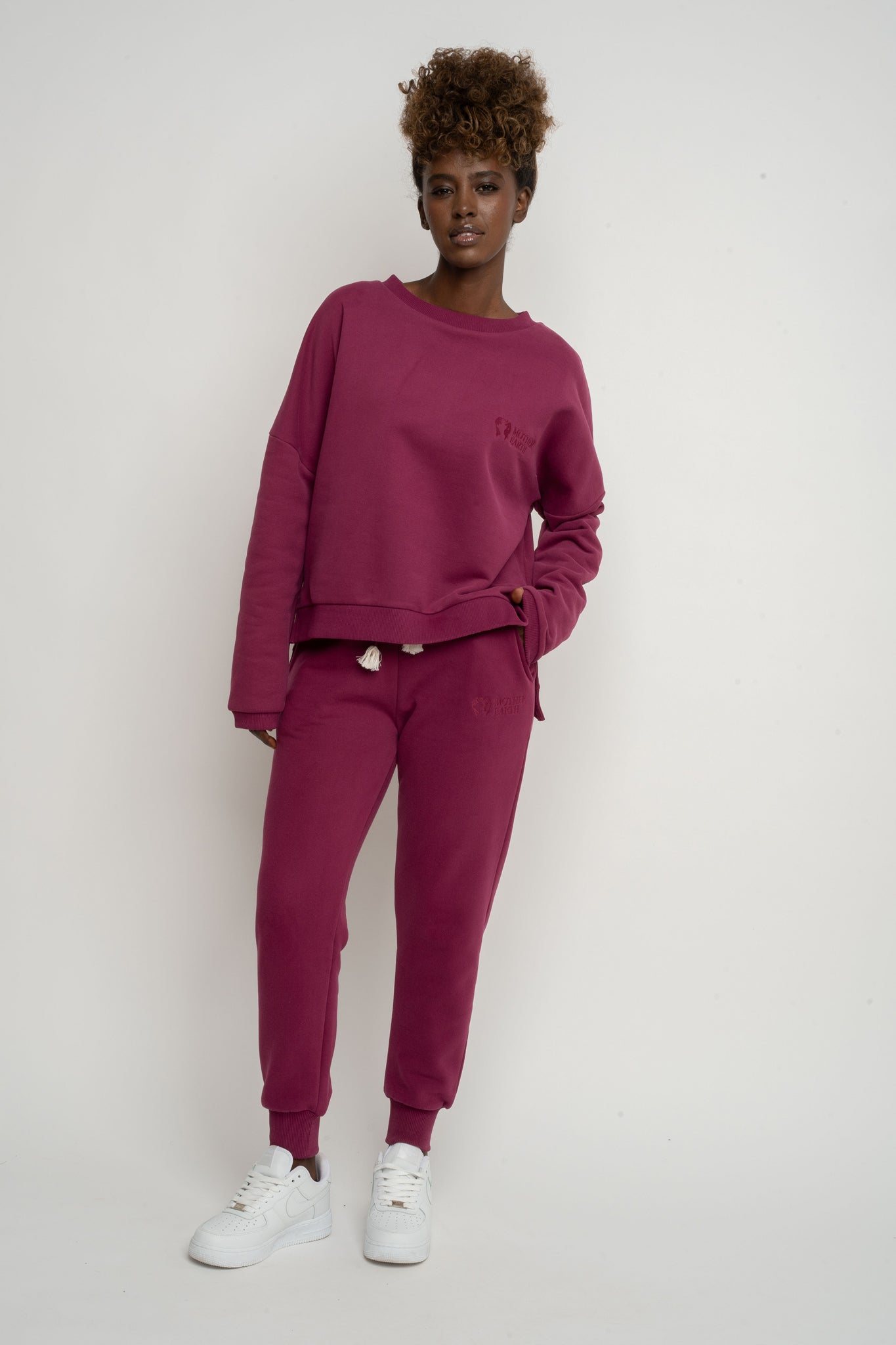 BLUZA O KROJU REGULAR FIT Z DŁUŻSZYM TYŁEM BURGUNDOWY - COOK