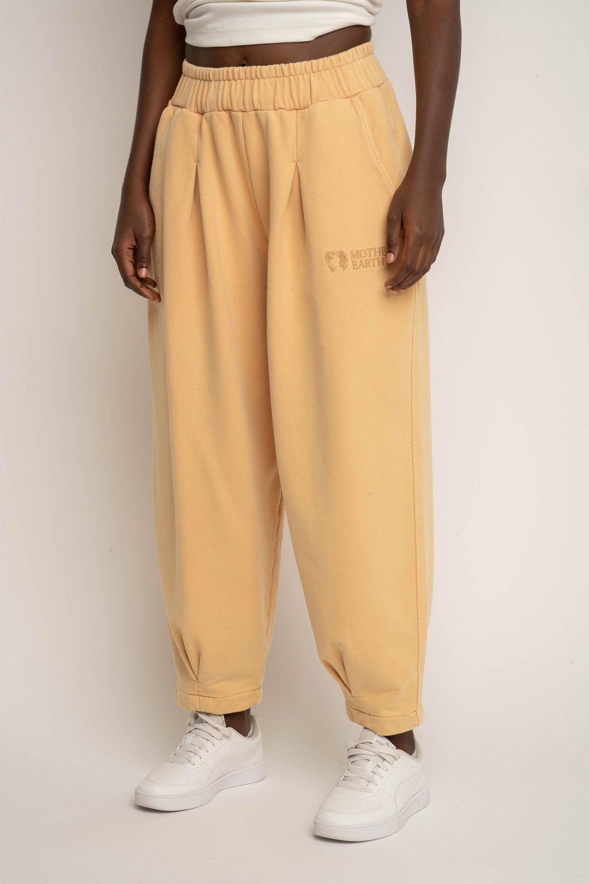 WASHED MUSTARD BALLOON FIT JOGGERS - RIBE PETIT