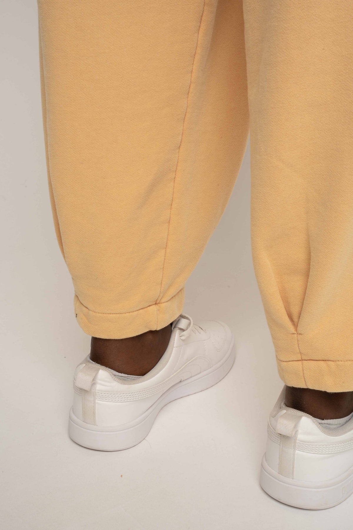 WASHED MUSTARD BALLOON FIT JOGGERS - RIBE PETIT