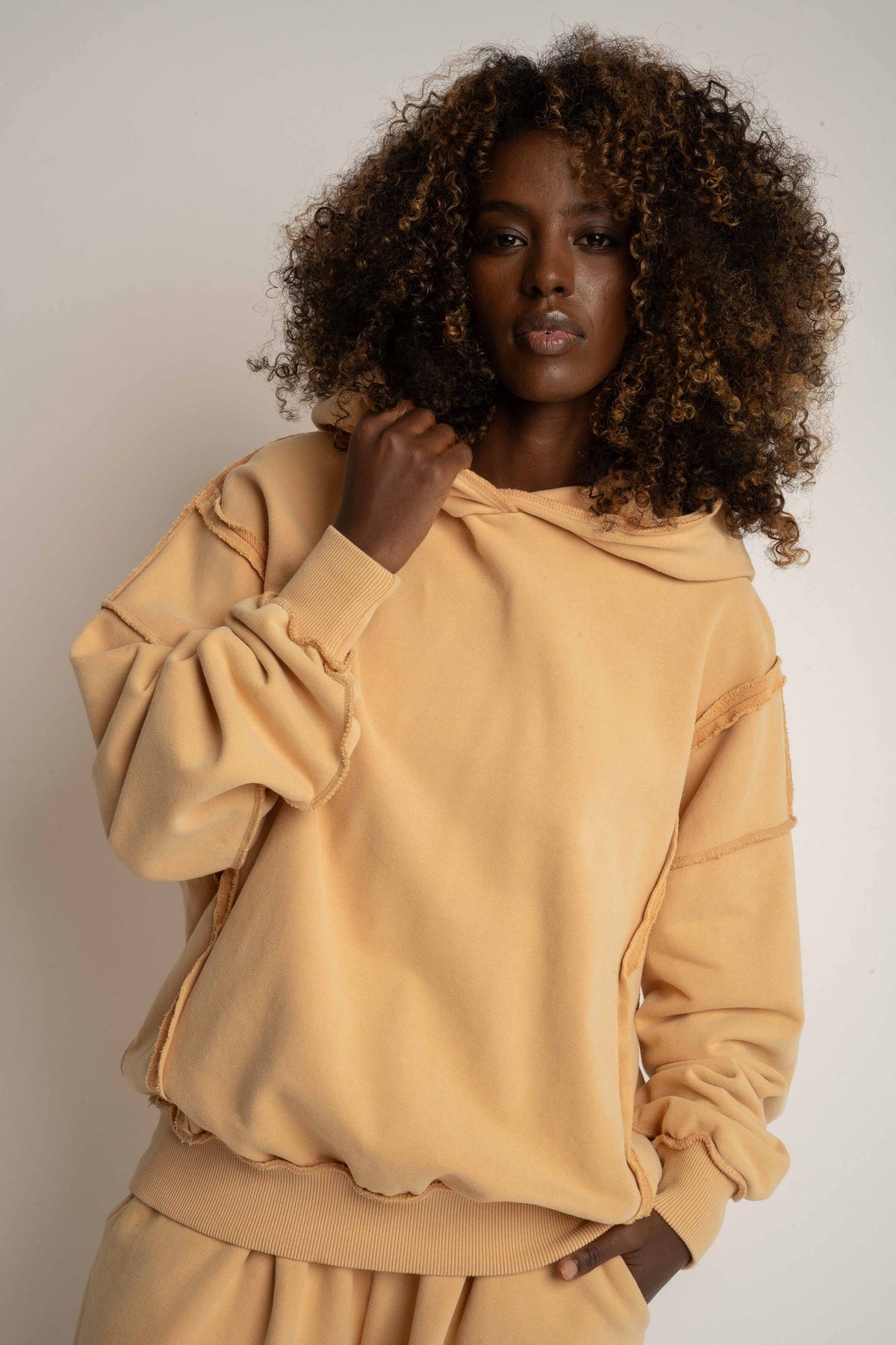 BLUZA OVERSIZE Z EFEKTEM WASHED MUSZTARDOWA - OSLO