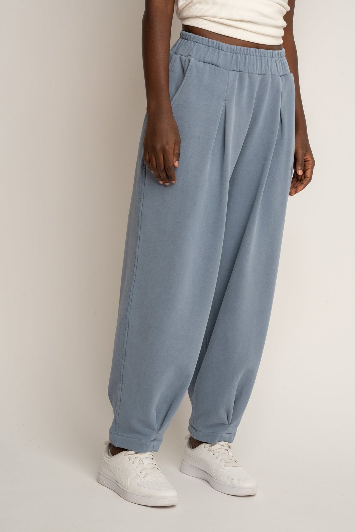 WASHED BALLOON FIT SWEATPANTS BLUE - RIBE PETIT
