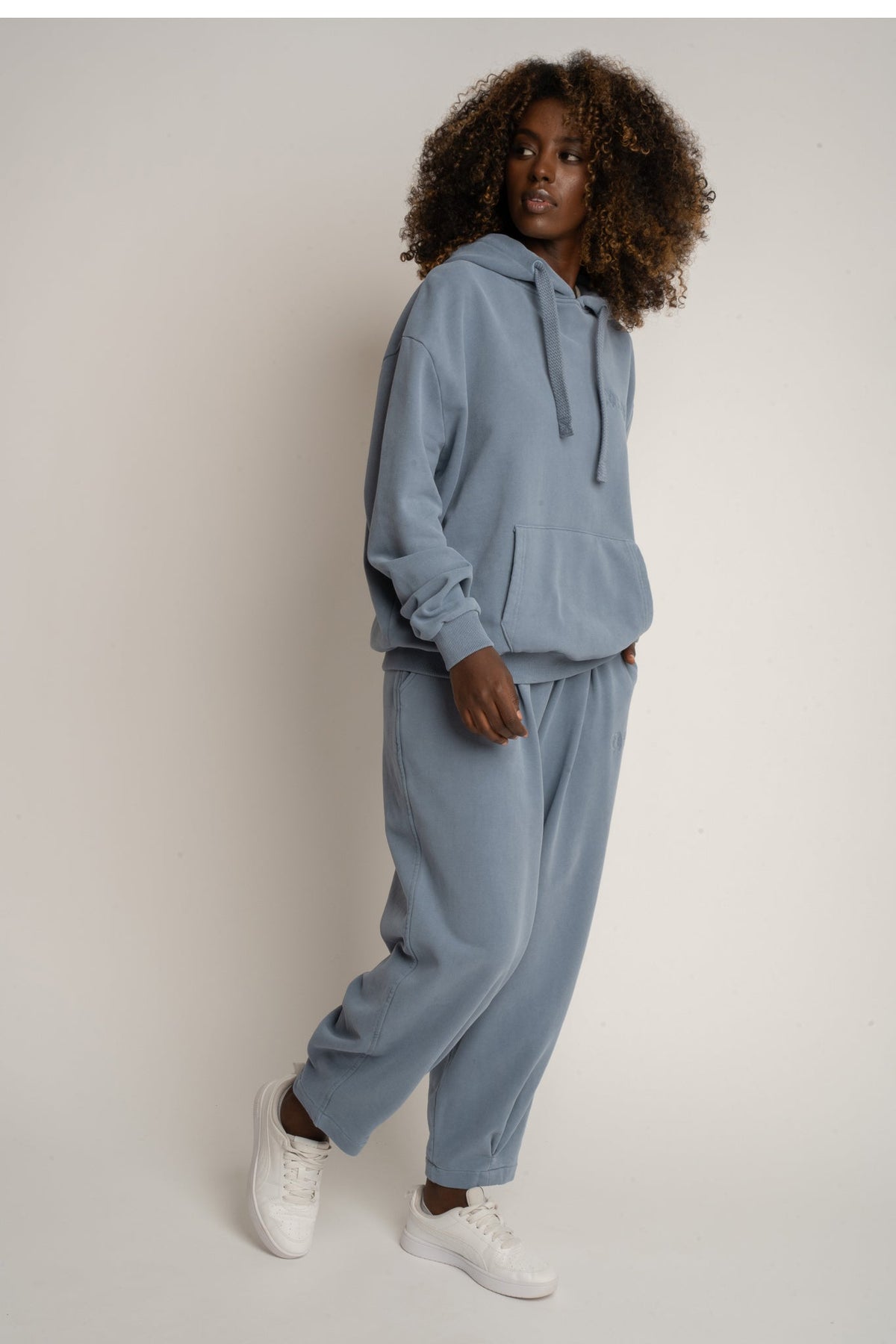 WASHED BALLOON FIT SWEATPANTS BLUE - RIBE PETIT