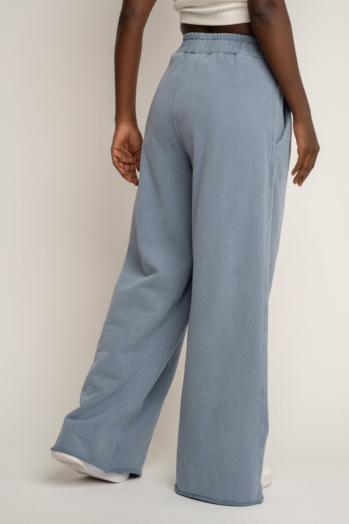 BLUE WASHED WIDE LEG SWEATPANTS - ESBJERG