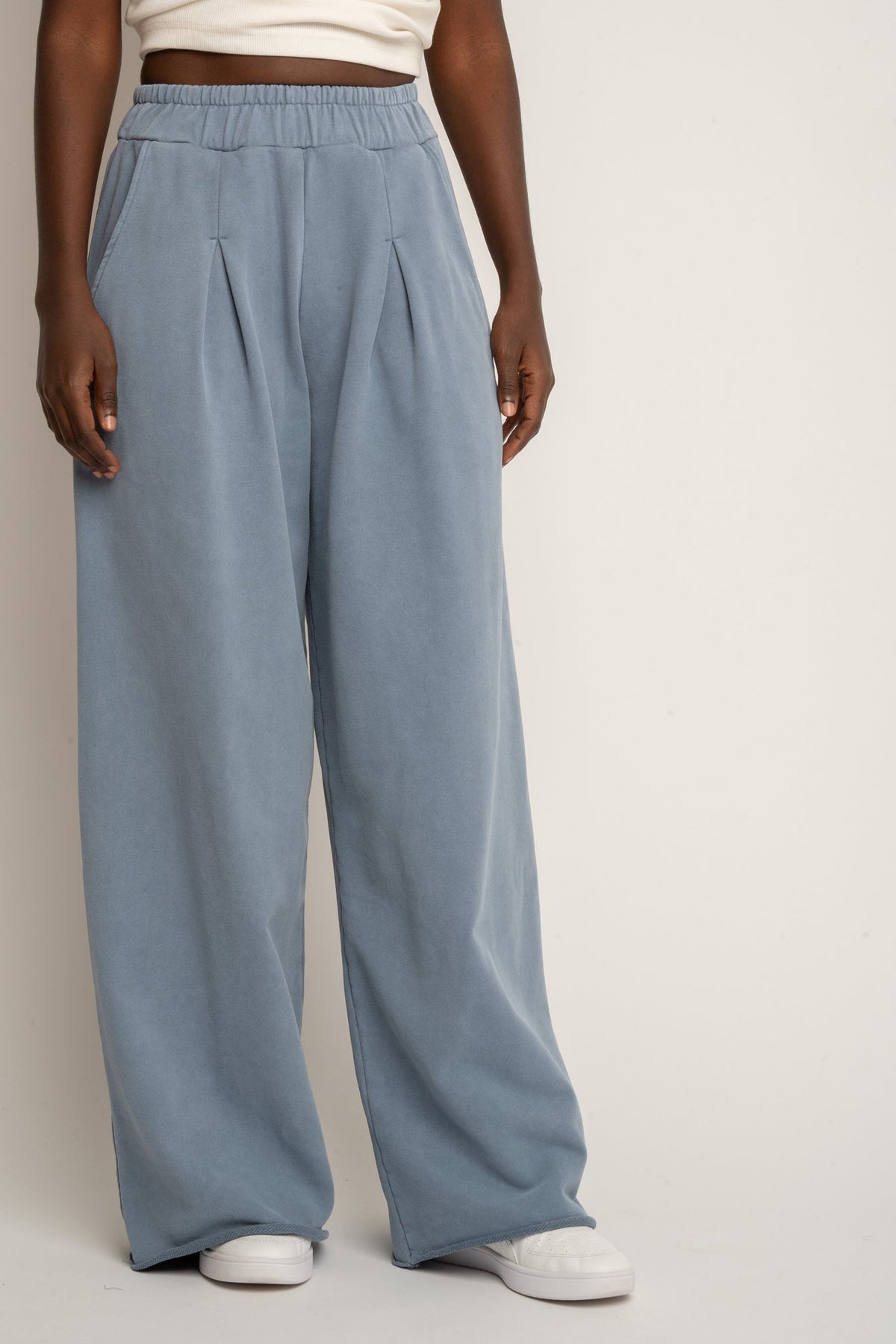 BLUE WASHED WIDE LEG SWEATPANTS - ESBJERG