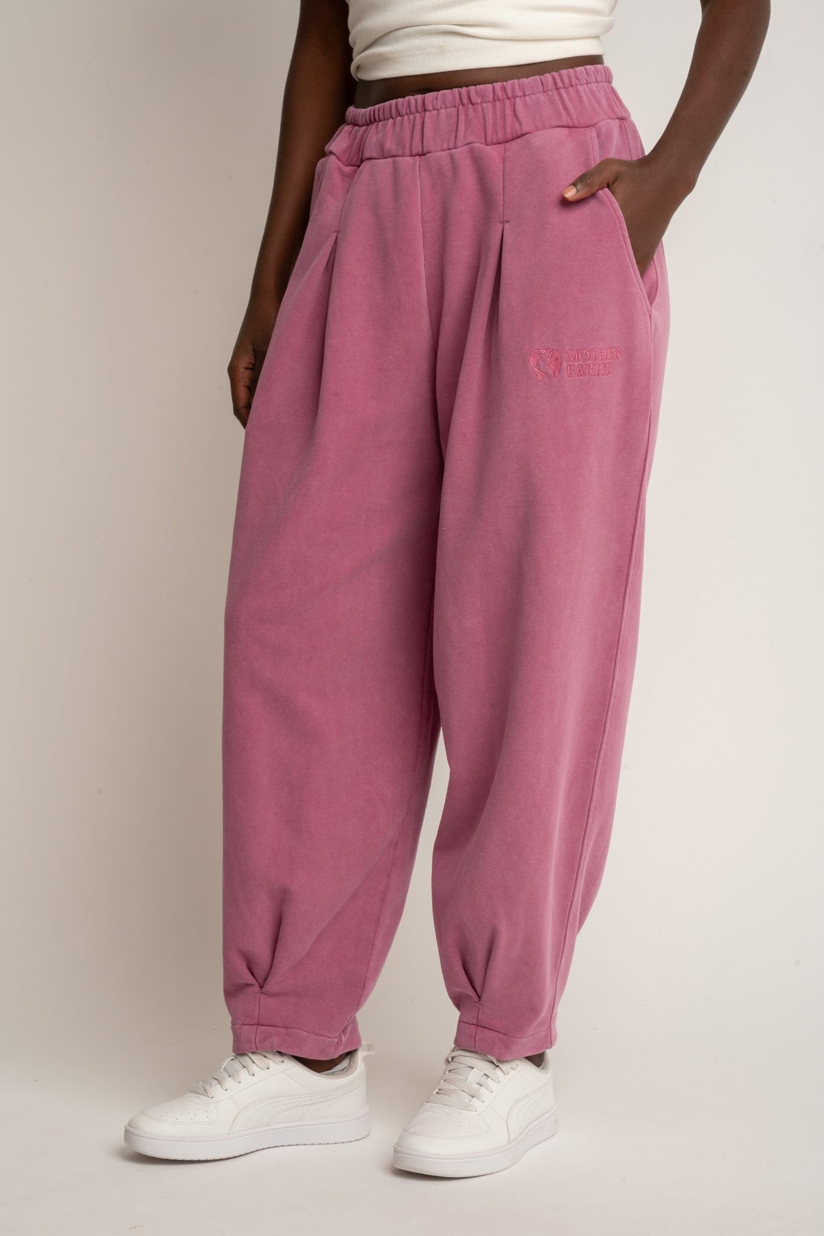 PINK WASHED EFFECT BALLOON FIT SWEATPANTS - RIBE PETIT