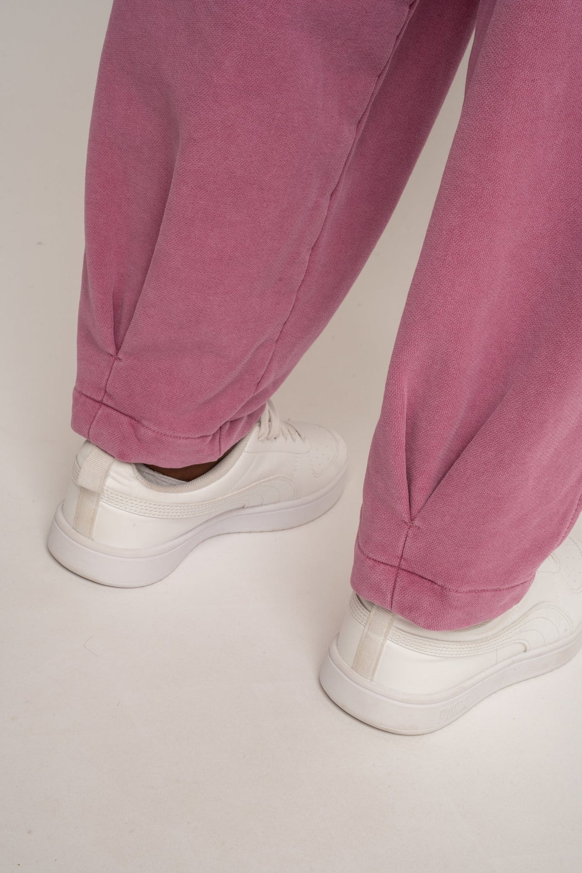 PINK WASHED EFFECT BALLOON FIT SWEATPANTS - RIBE PETIT