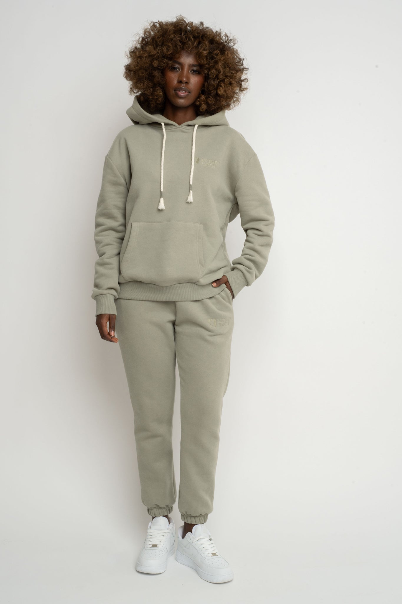 BLUZA Z KAPTUREM OLIWKOWA - MOHELI