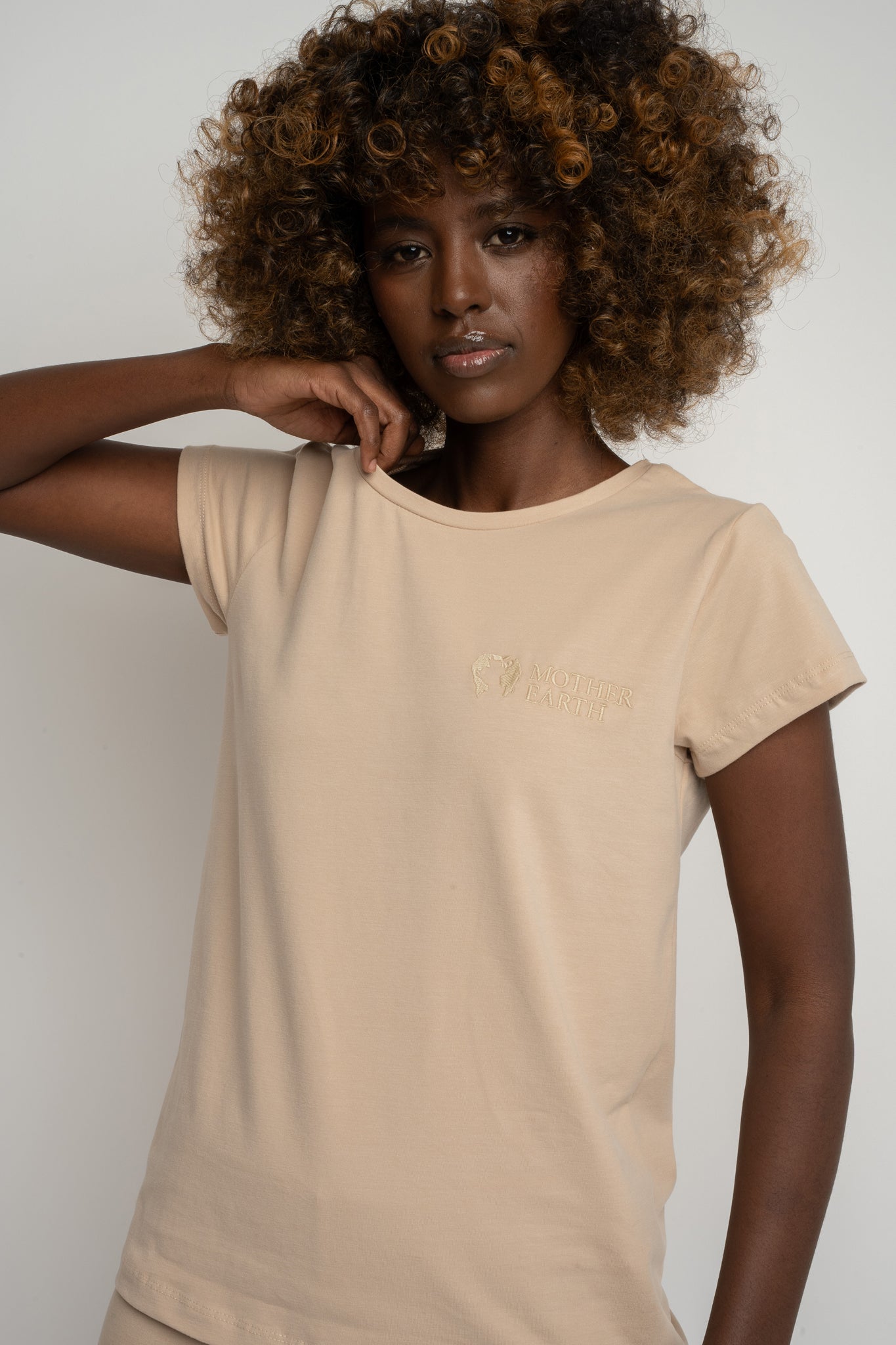 T-SHIRT DAMSKI BEŻOWY - PETIT