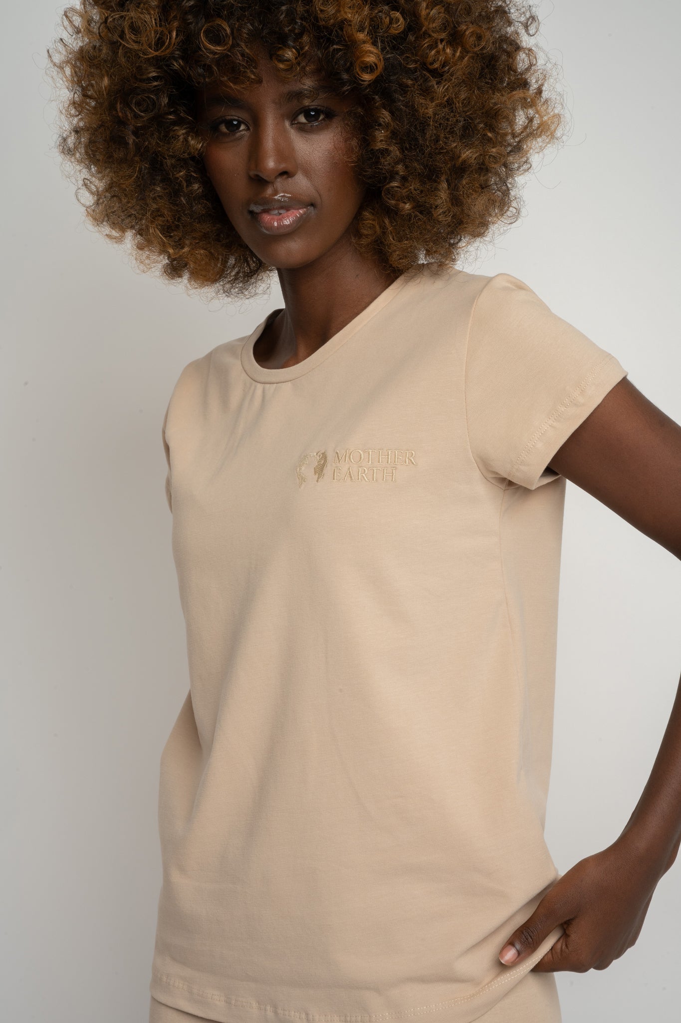 T-SHIRT DAMSKI BEŻOWY - PETIT