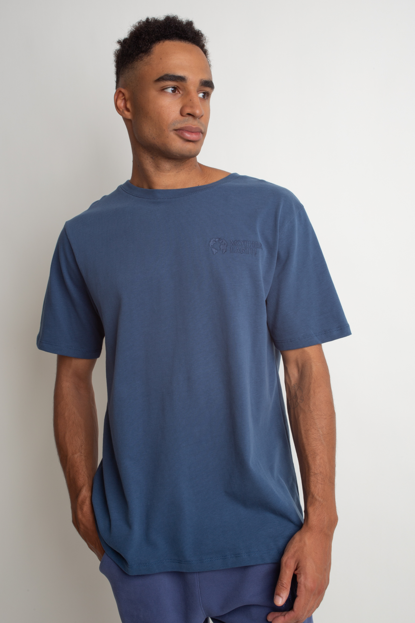 MEN'S NAVY BLUE T-SHIRT - OAHU